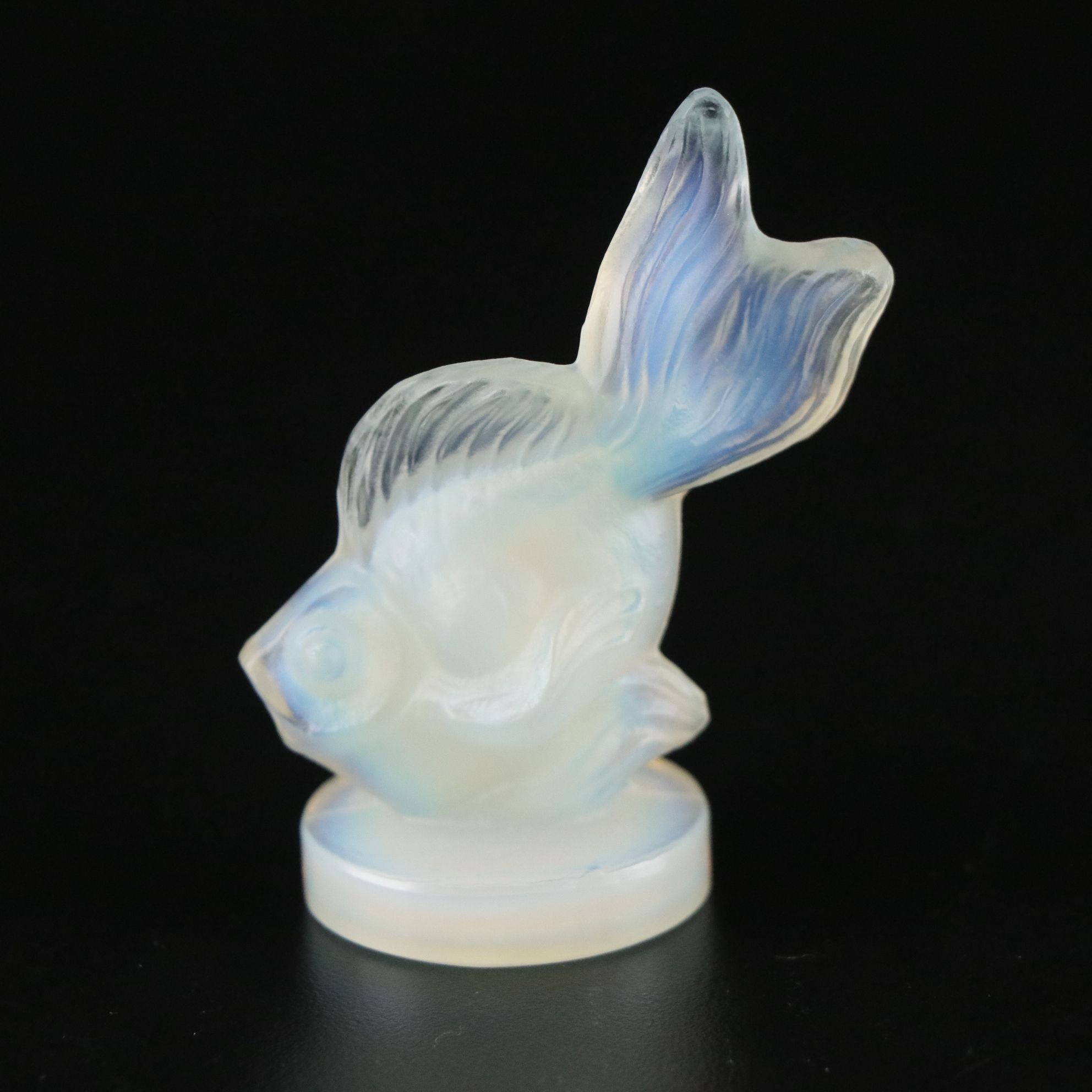 Sabino Opalescent Glass Fish Figurine
