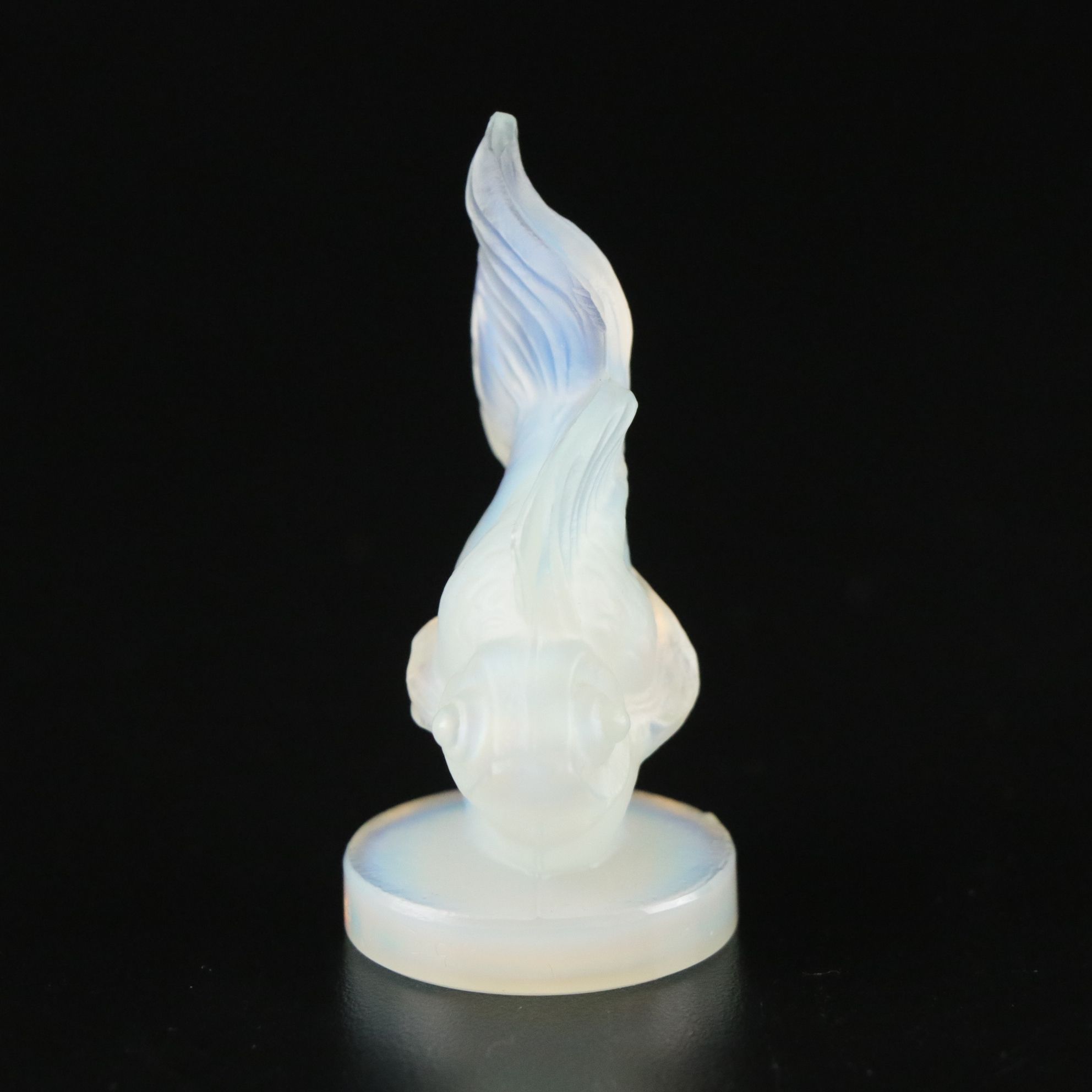 Sabino Opalescent Glass Fish Figurine