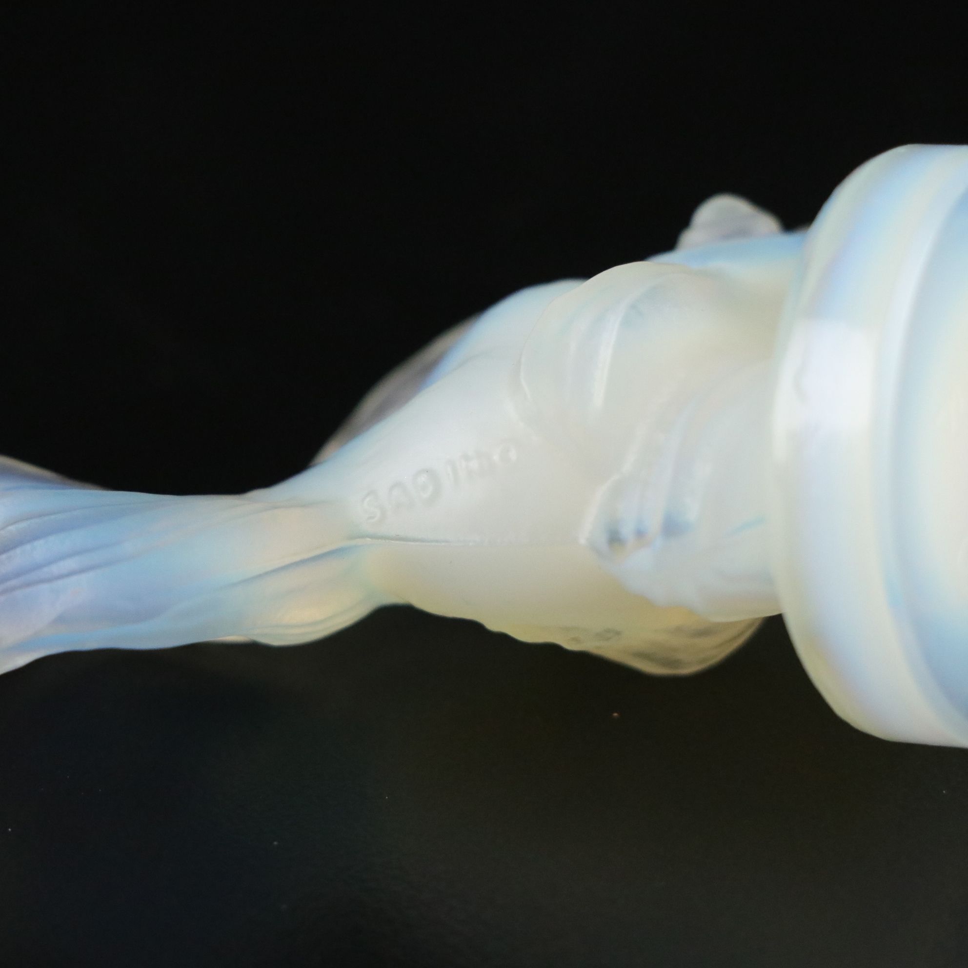 Sabino Opalescent Glass Fish Figurine