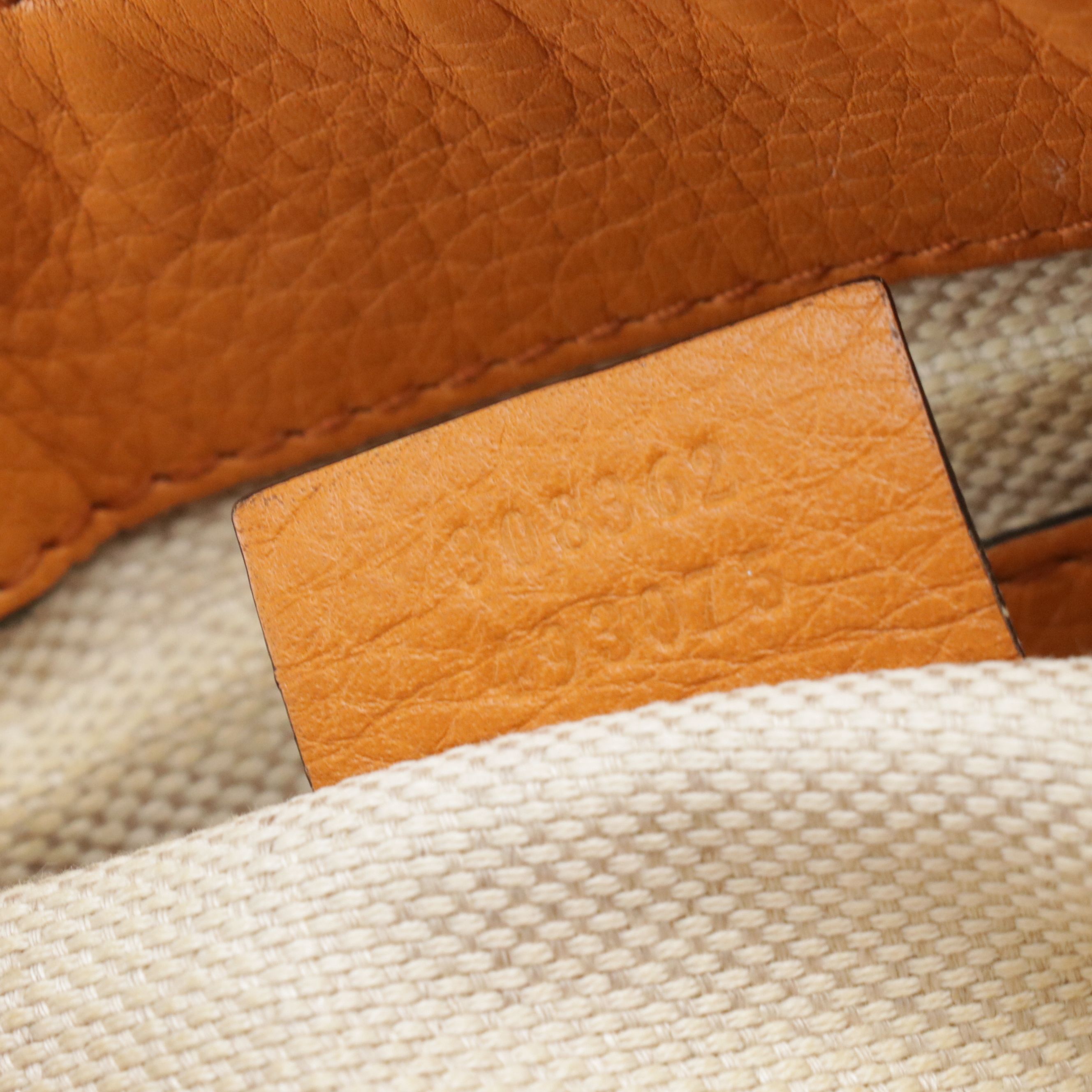 Gucci Soho Two-Way Shoulder Bag in Tangerine Orange Grained Calfskin Leather