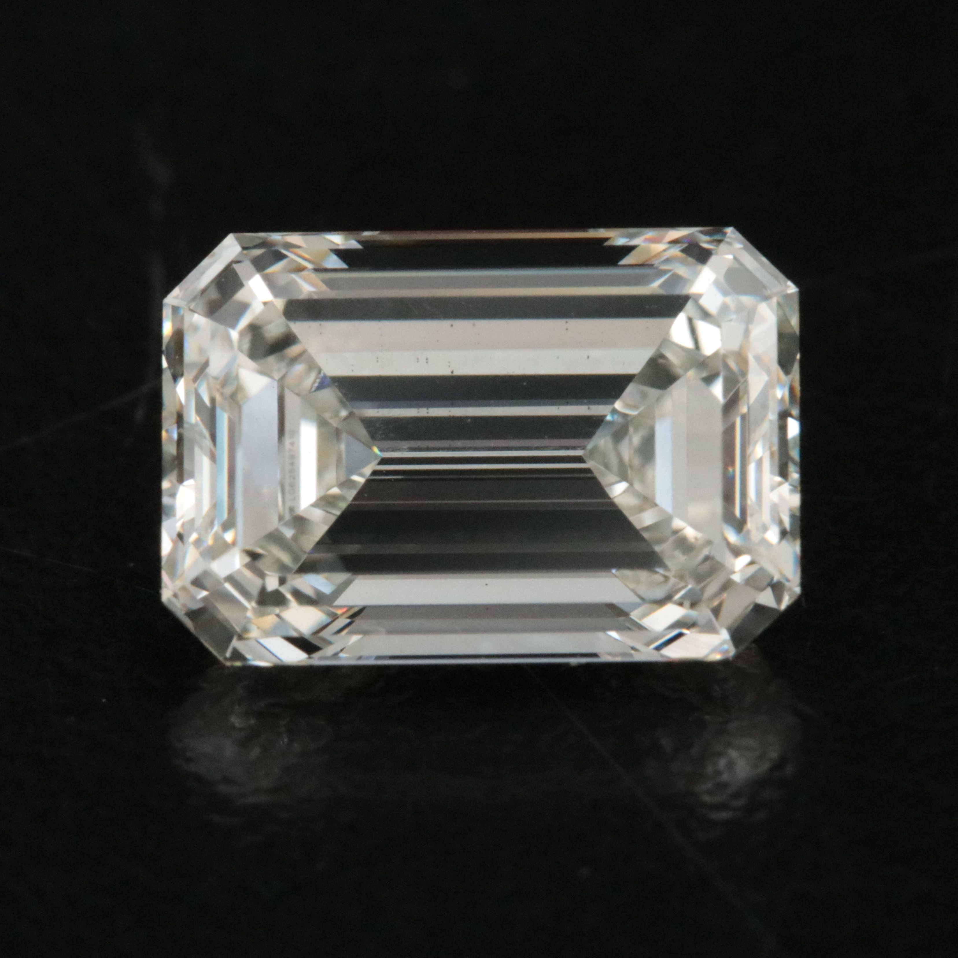 Loose 4.29 CT Lab Grown Diamond with IGI Report