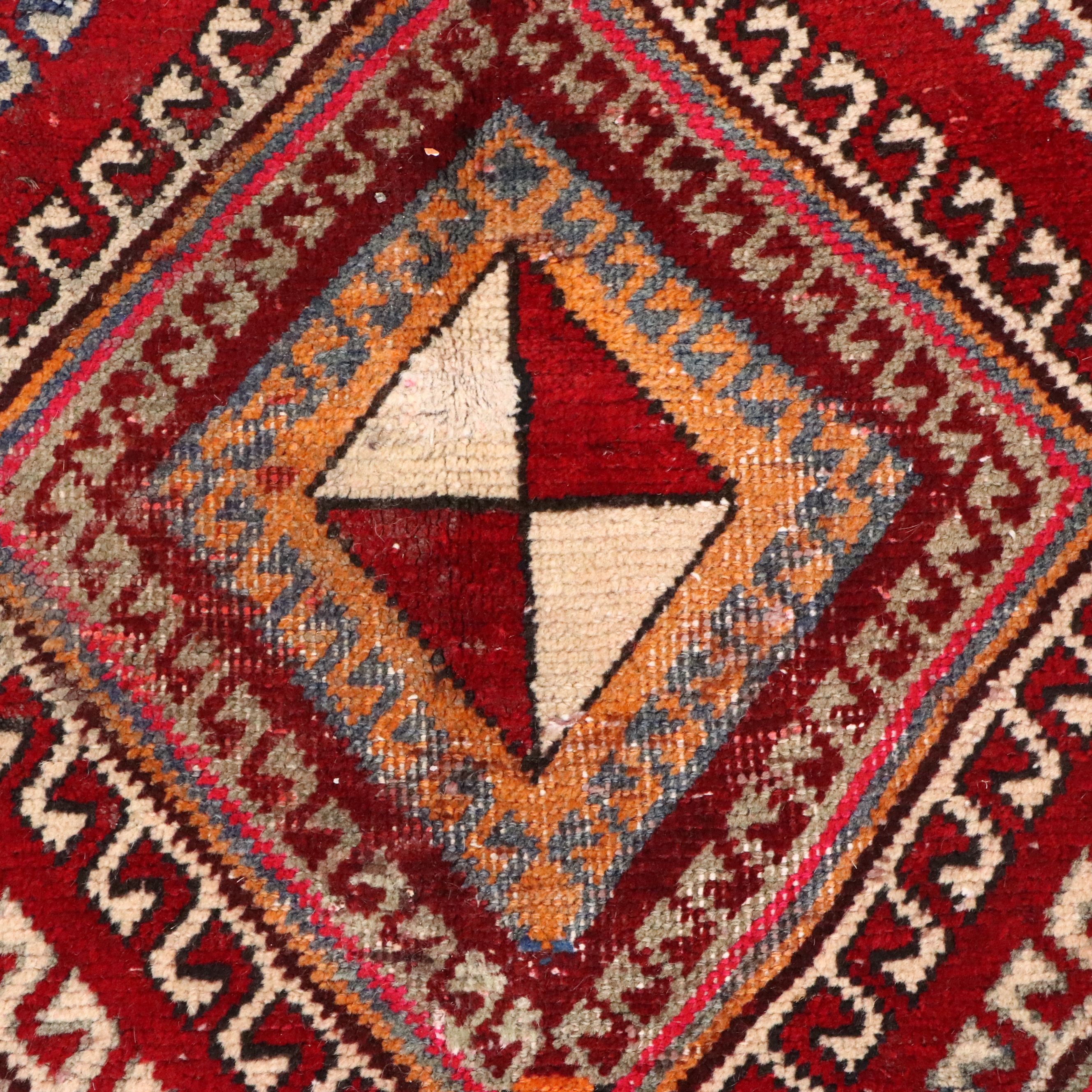 4'8 x 8' Hand-Knotted Persian Yalameh Area Rug