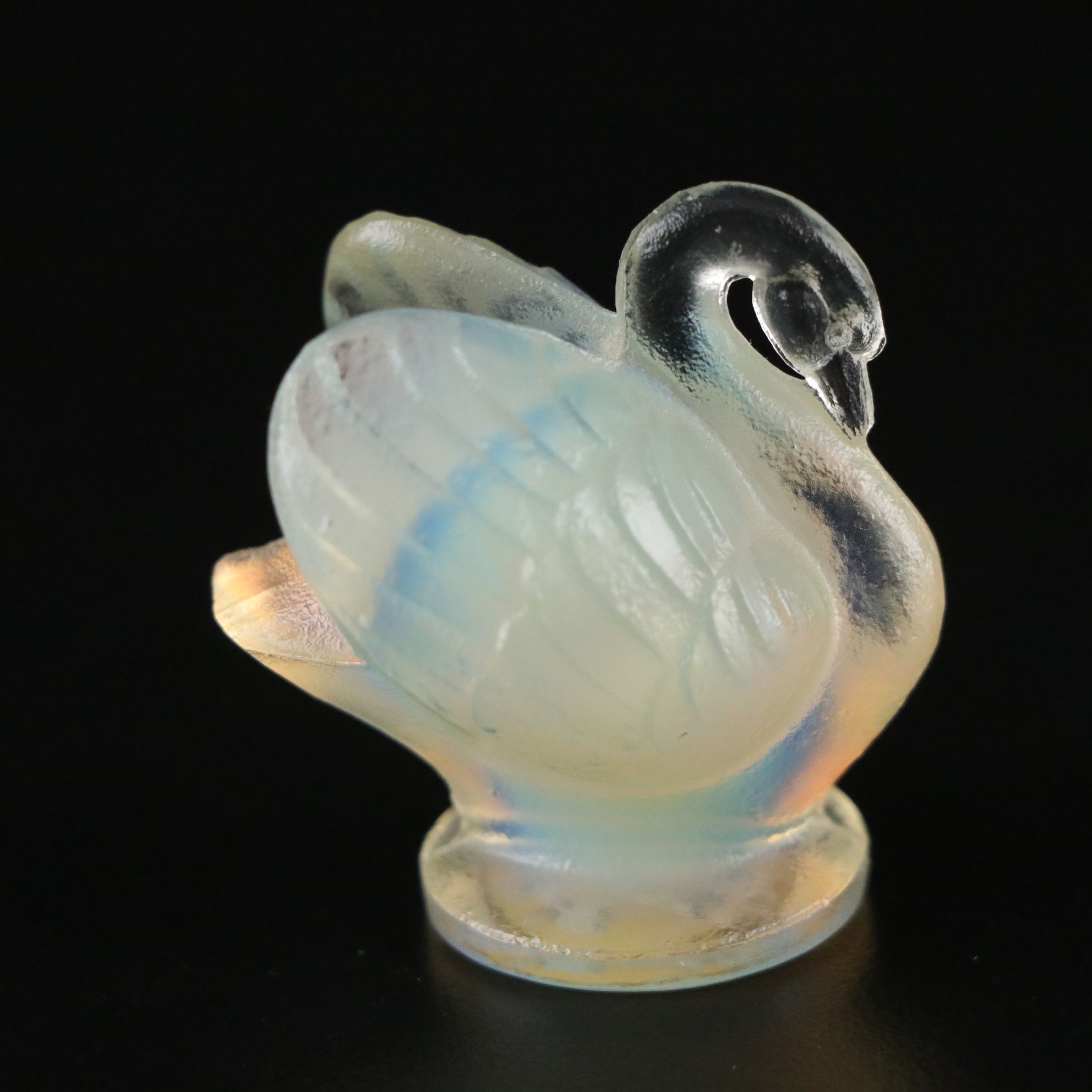 Sabino Opalescent Art Glass "Swan" Figurine