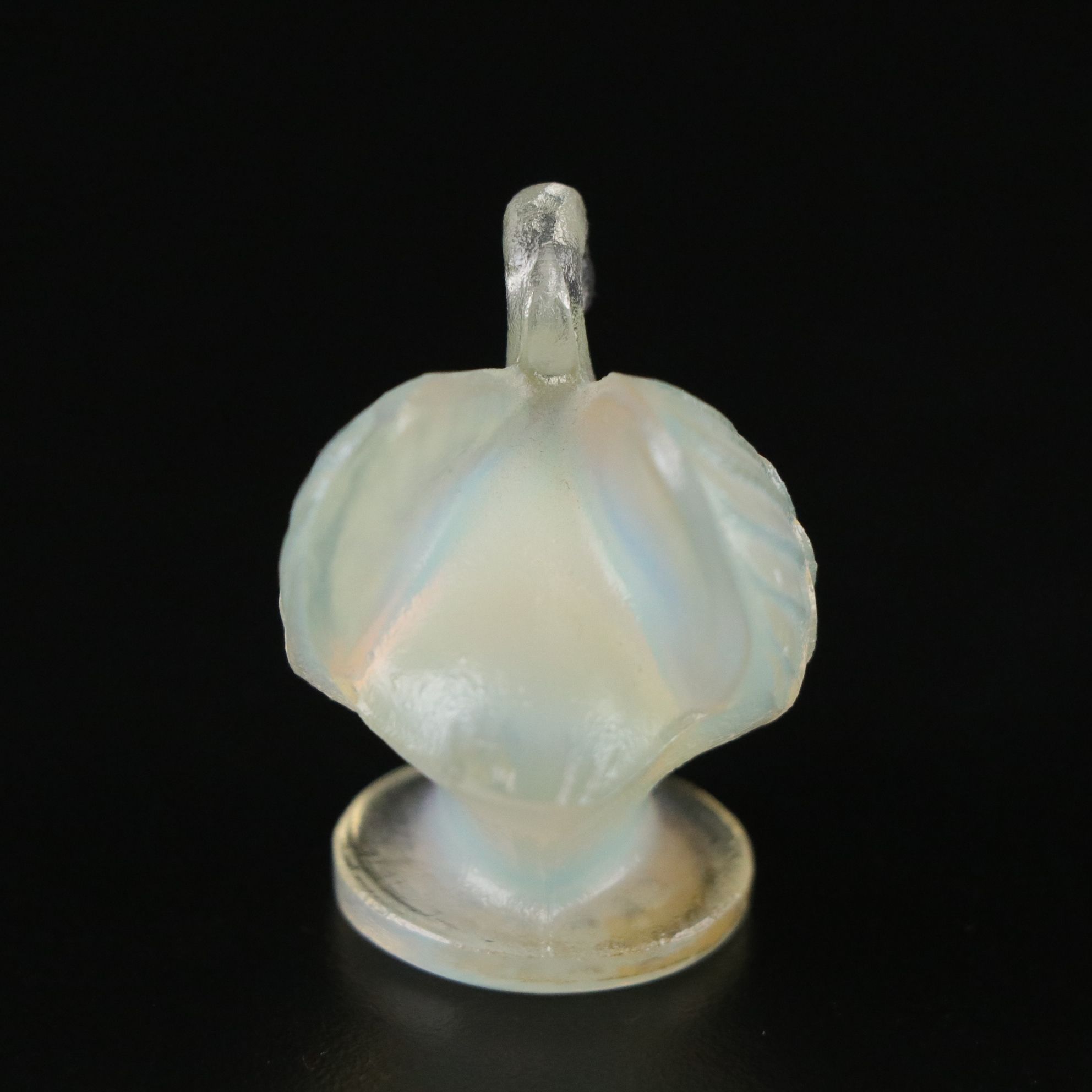 Sabino Opalescent Art Glass "Swan" Figurine