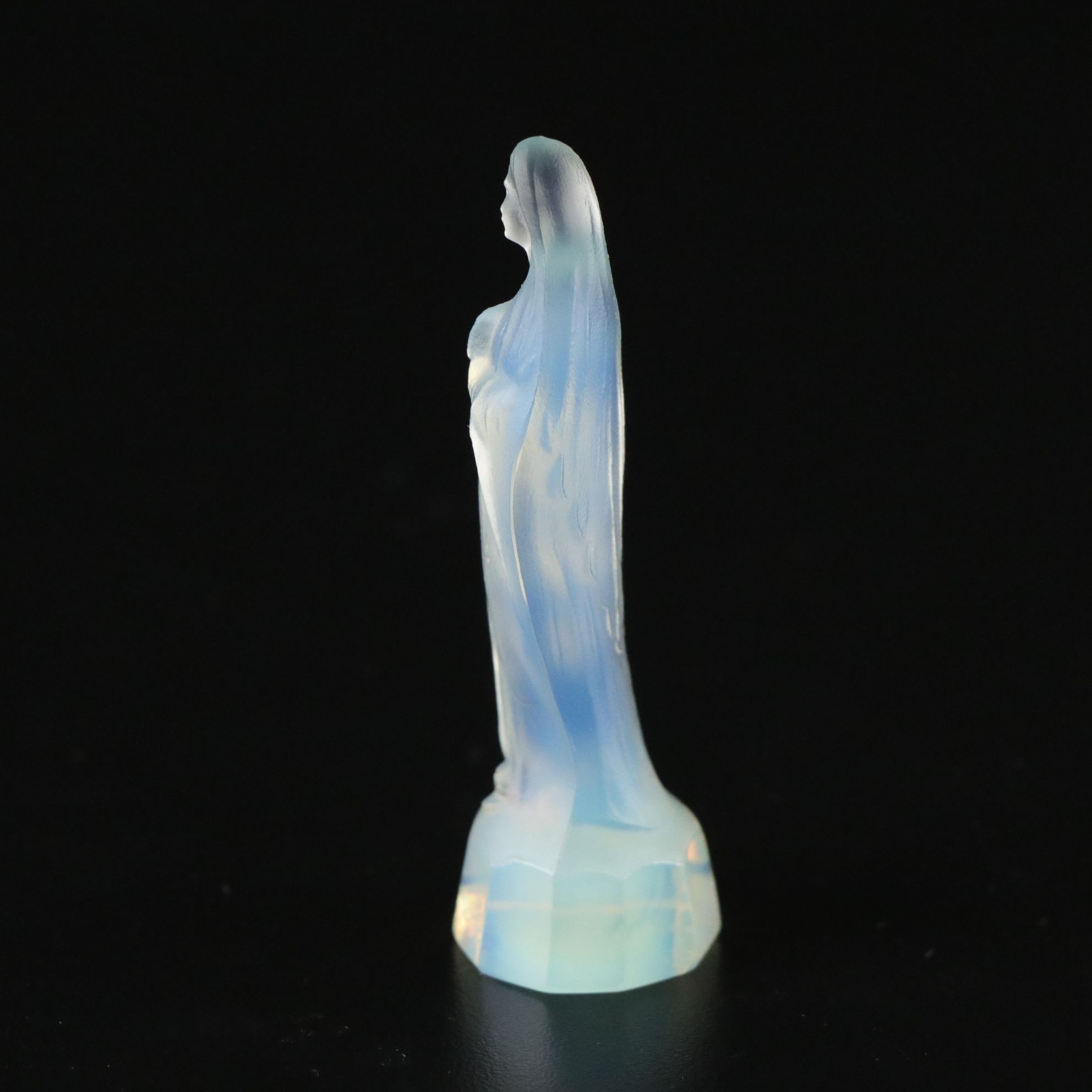 Sabino Opalescent Glass Virgin Mary Figurine