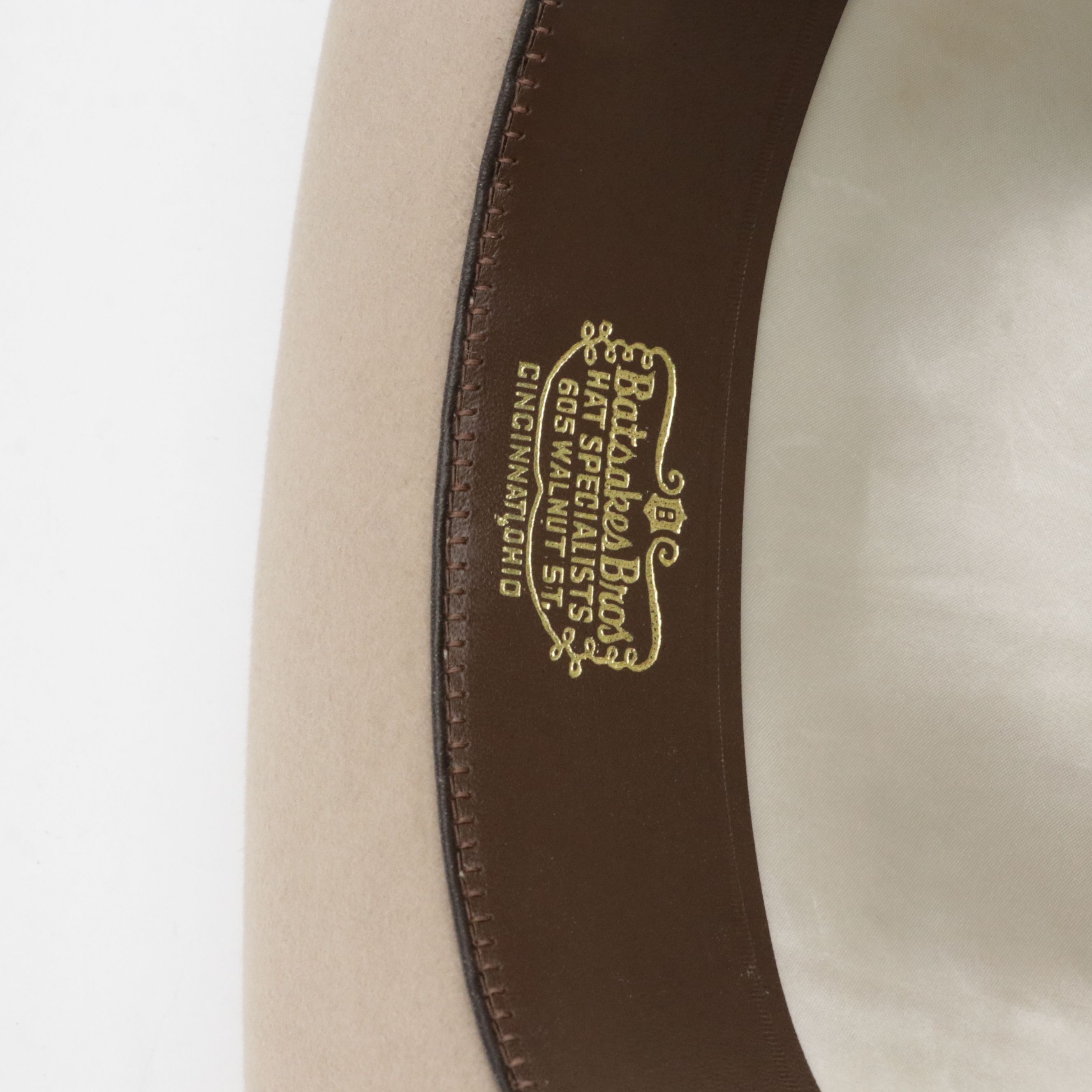 Stetson Cattleman Western Hat in Fur Felt with Feather Hatband and Box