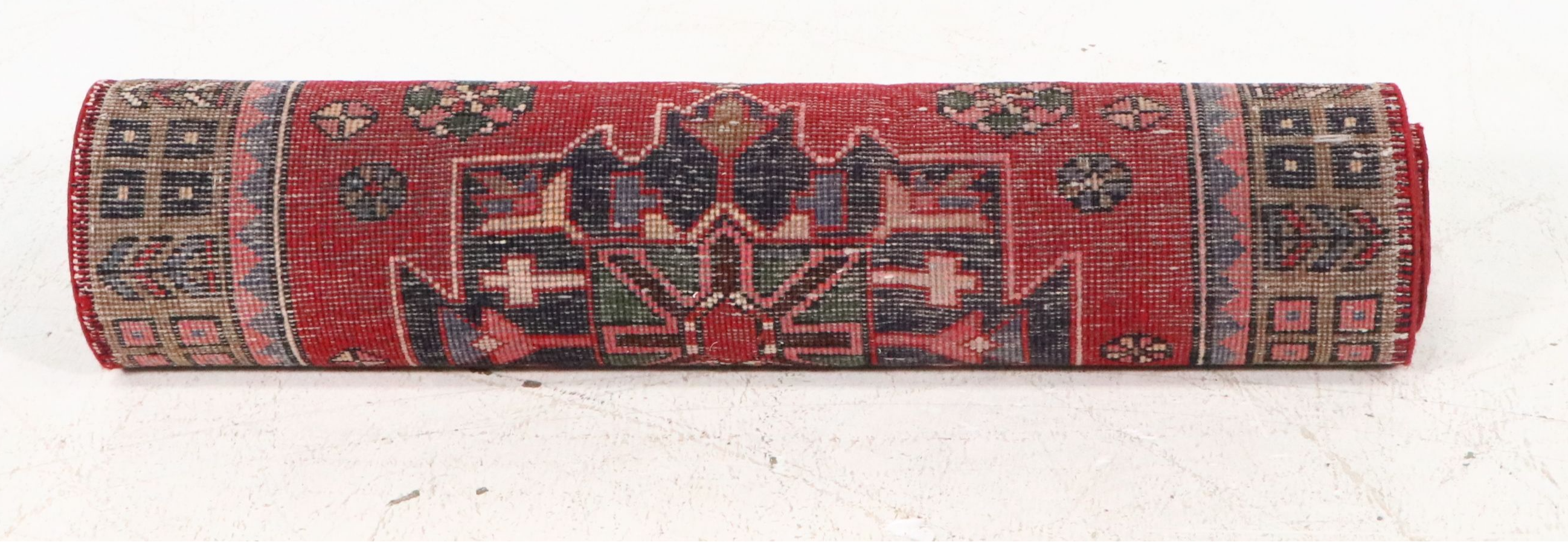 3'1 x 9'5 Hand-Knotted Persian Arak Long Rug