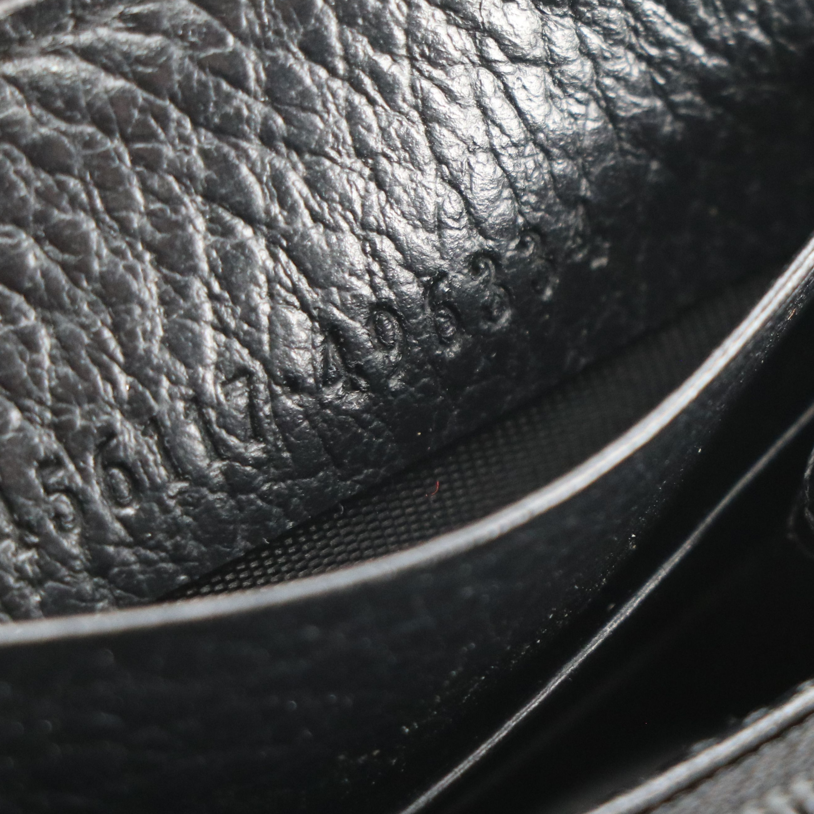 Gucci GG Marmont Zip-Around Wallet in Black Grained Leather