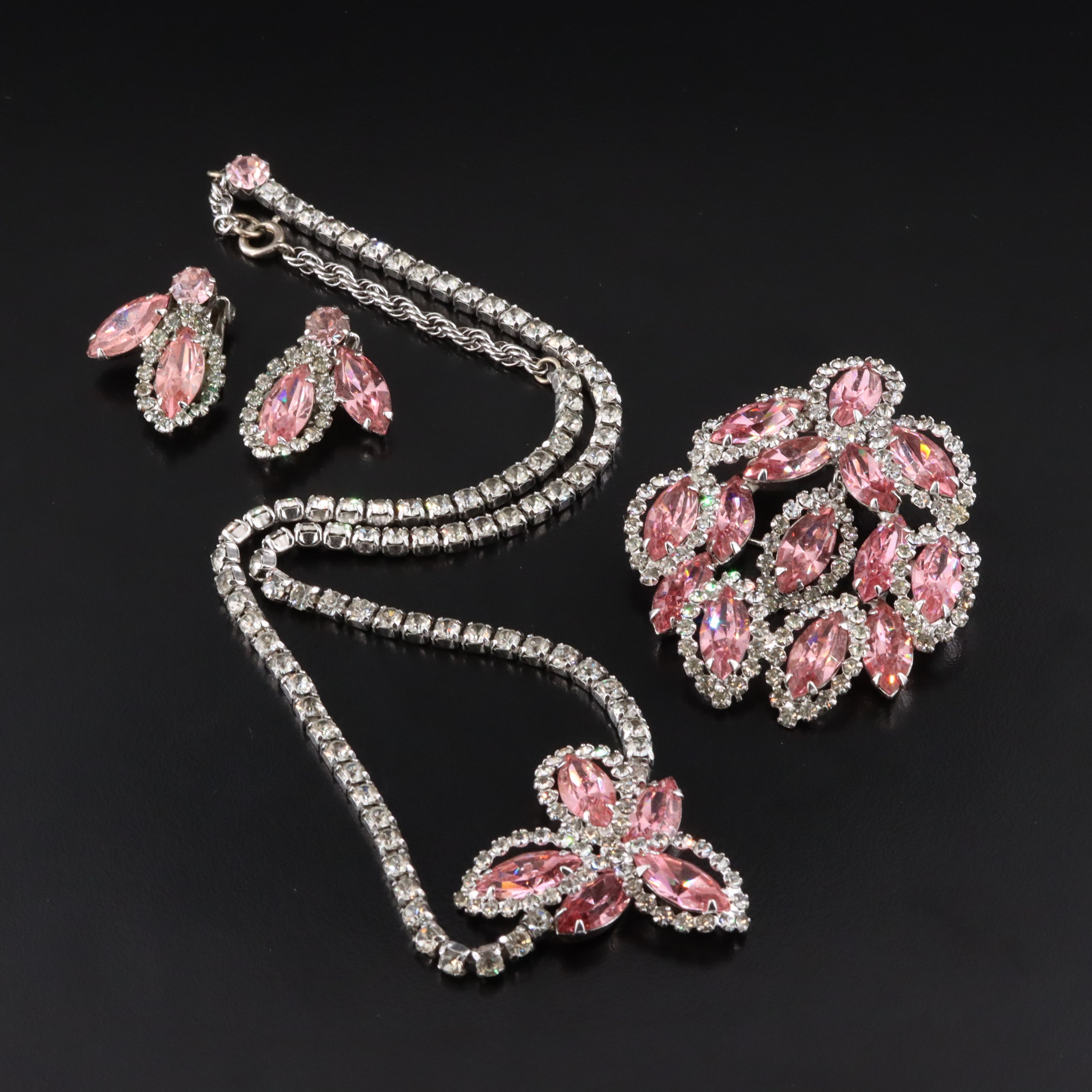 Weiss Pink Rhinestone Demi-Parure