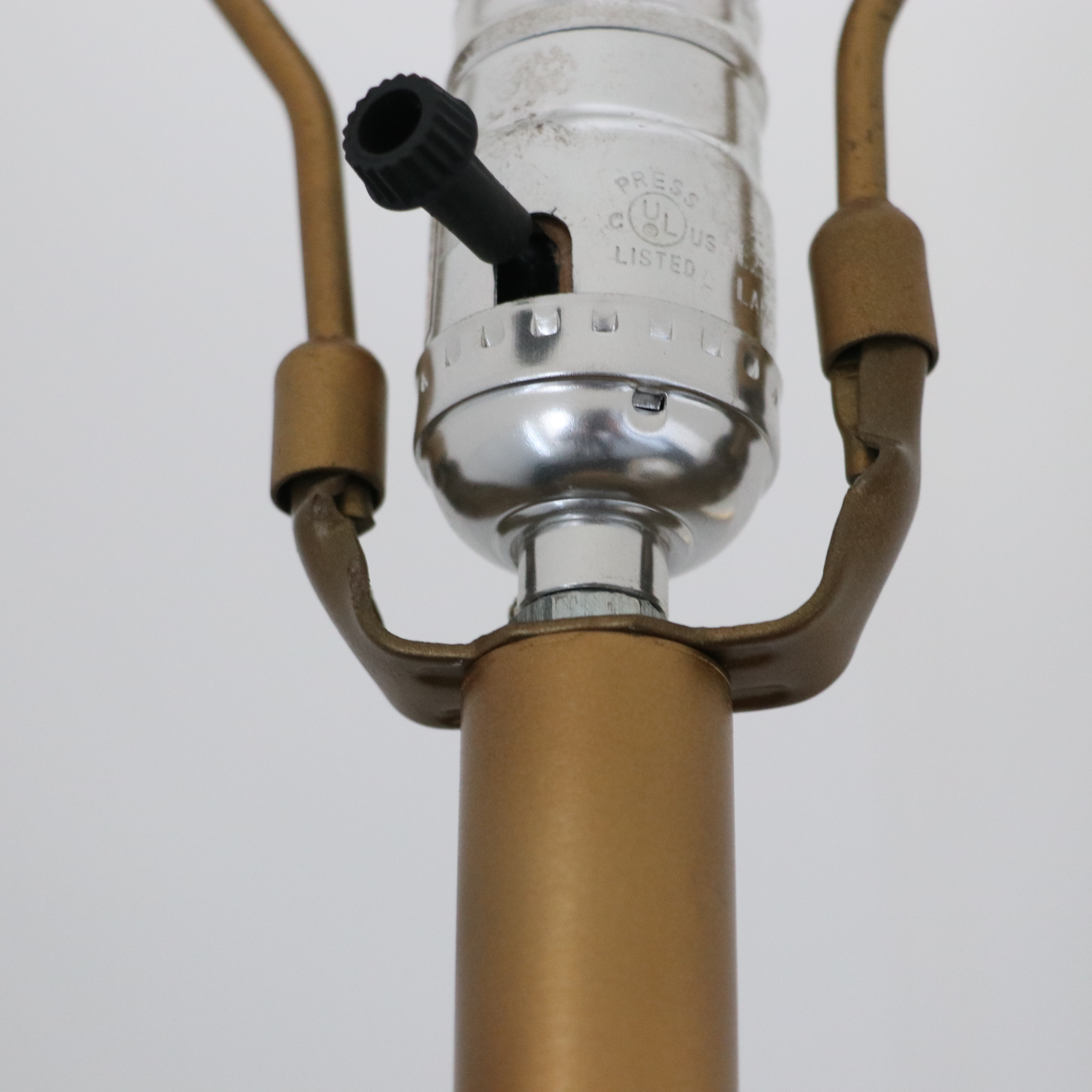 Bassett Mirror Co. "Sonya" Lamp with Modern Decor Collection