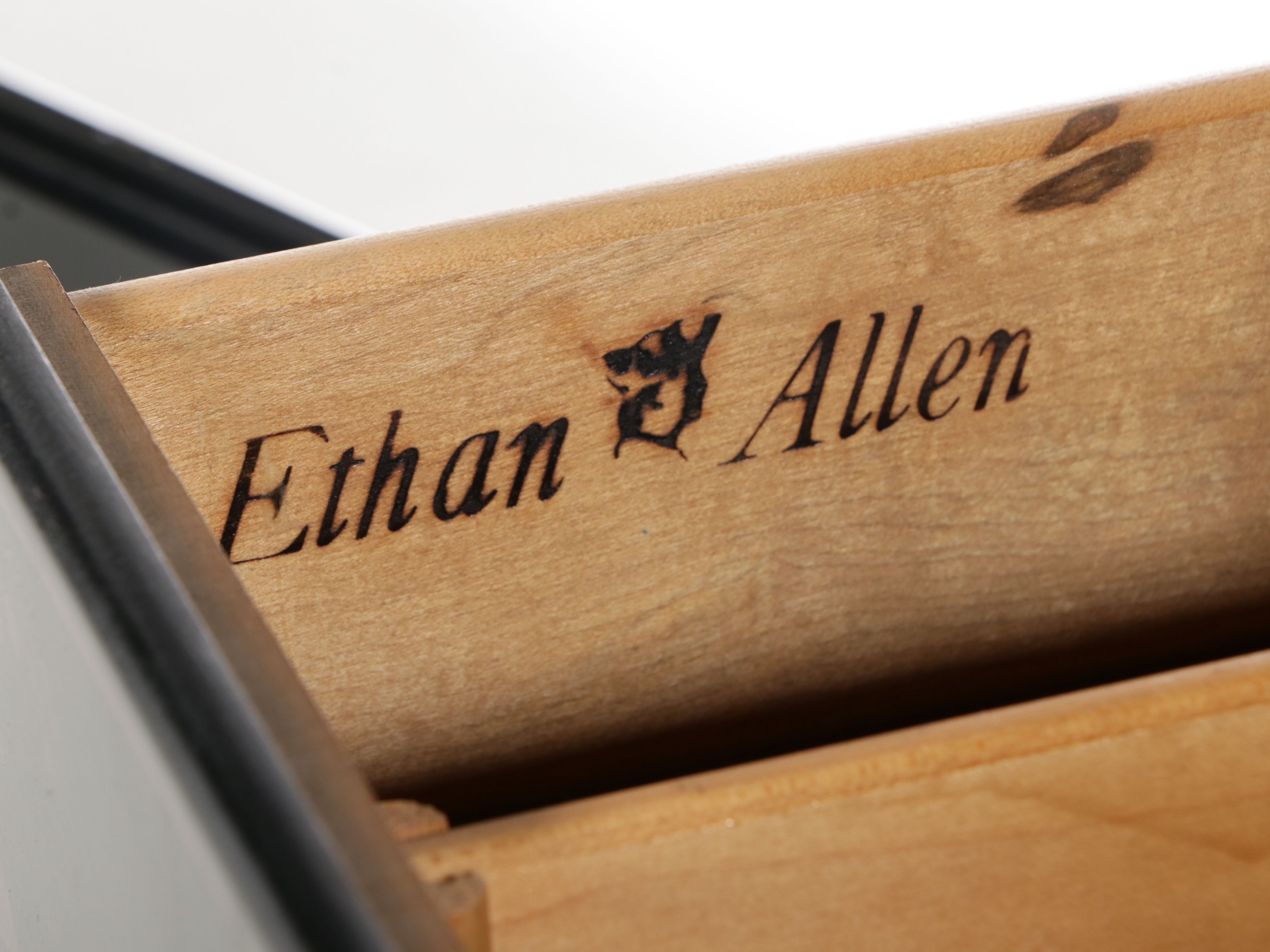 Ethan Allen Colonial Style Painted and Stencil-Decorated Dry Sink