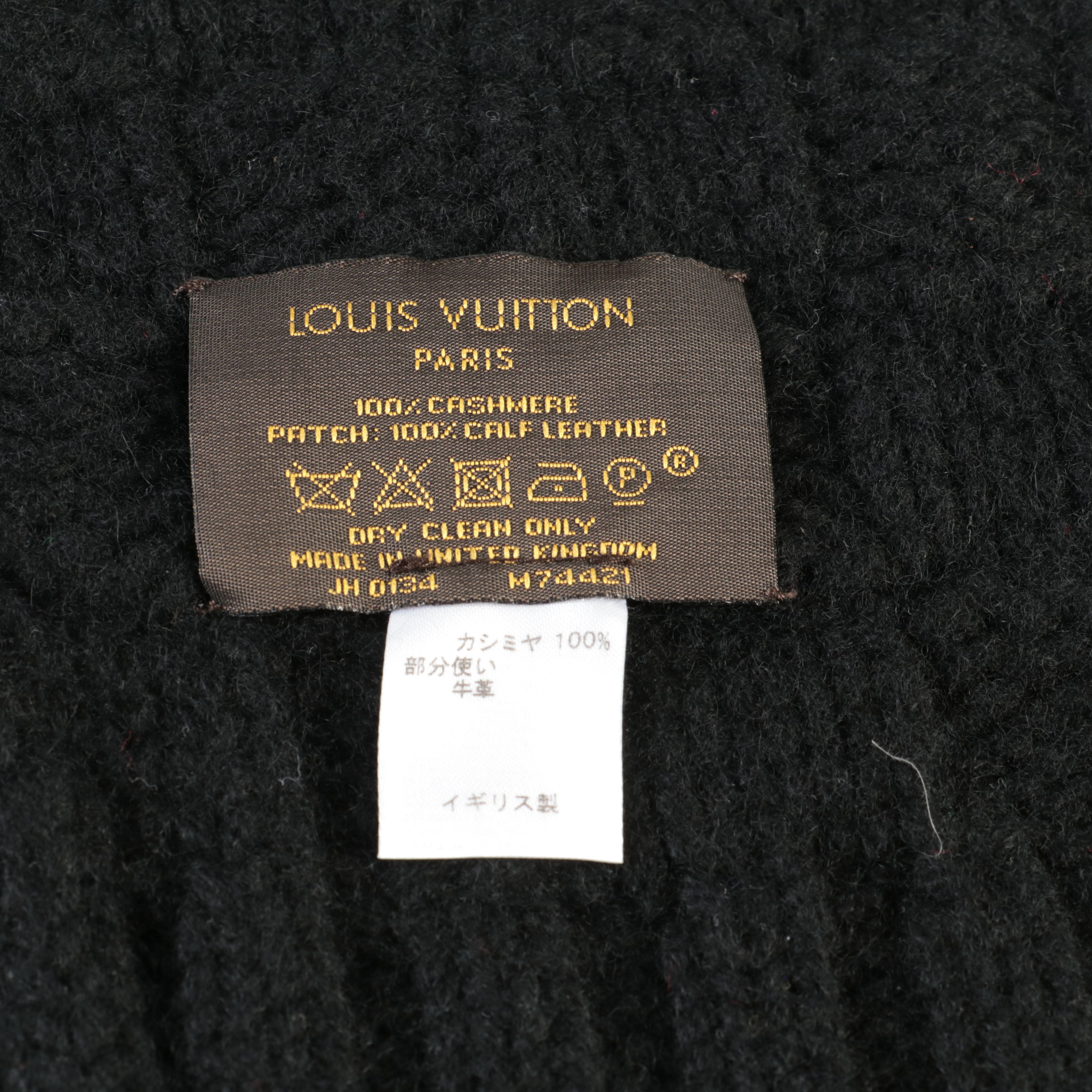 Louis Vuitton Echarpe Helsinki Cashmere Muffler in Black