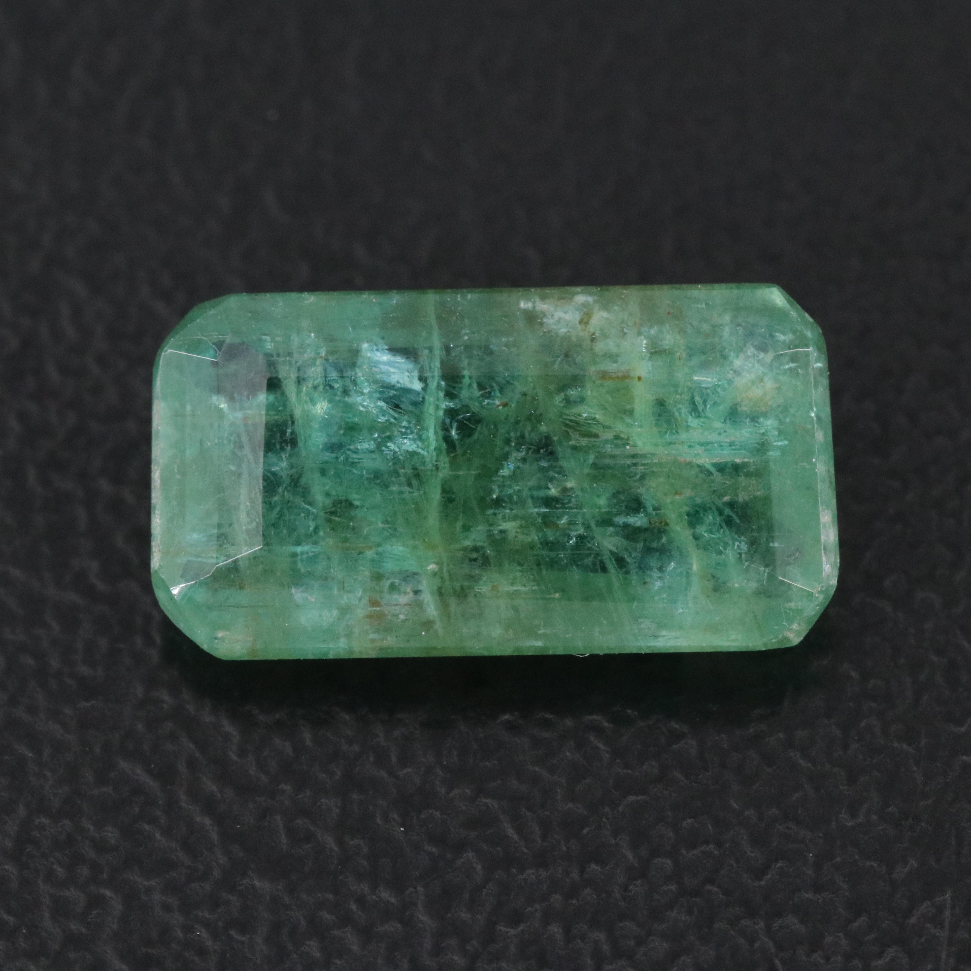 Loose 2.08 CT Emerald
