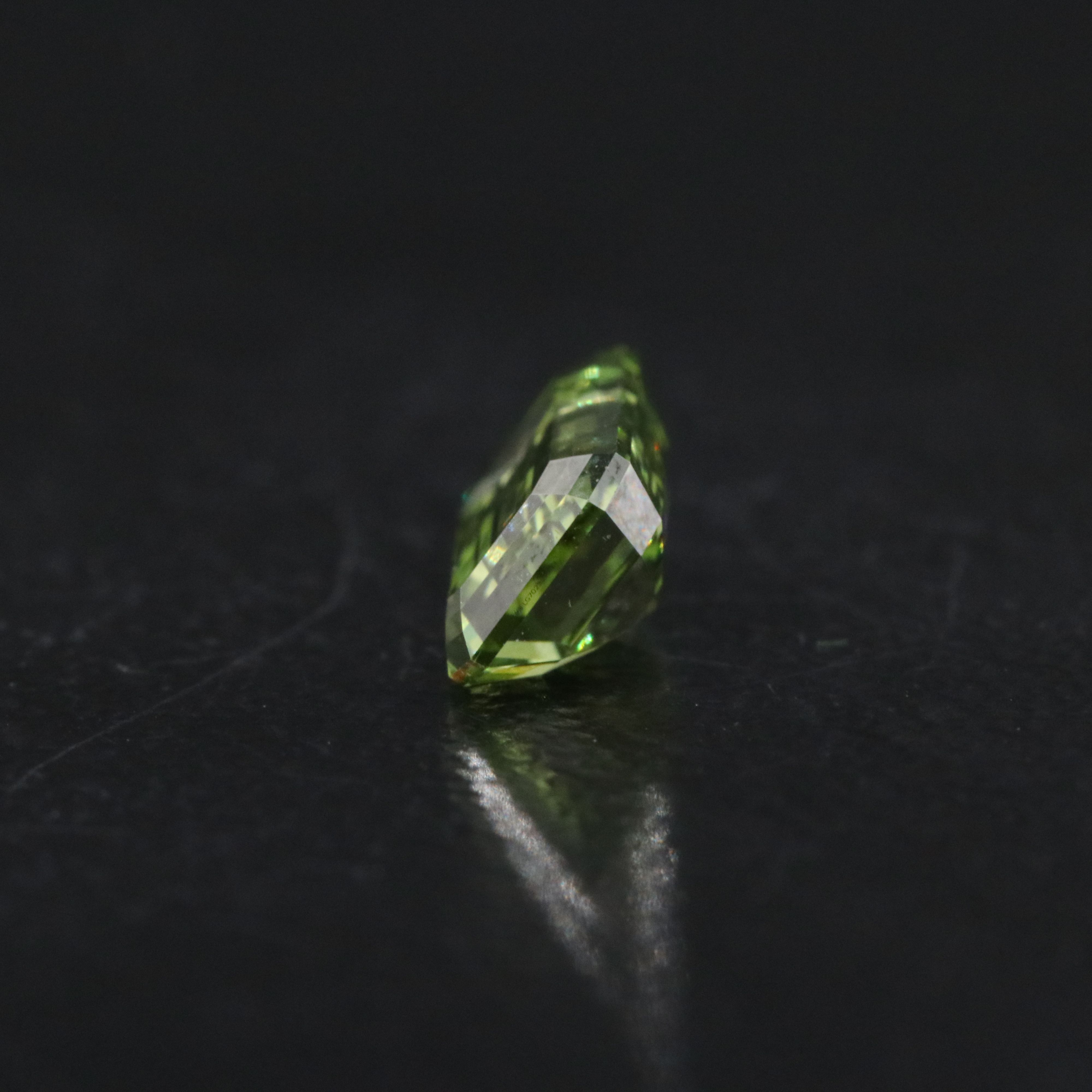 Loose 1.02 CT Lab Grown Fancy Green Diamond with IGI Report