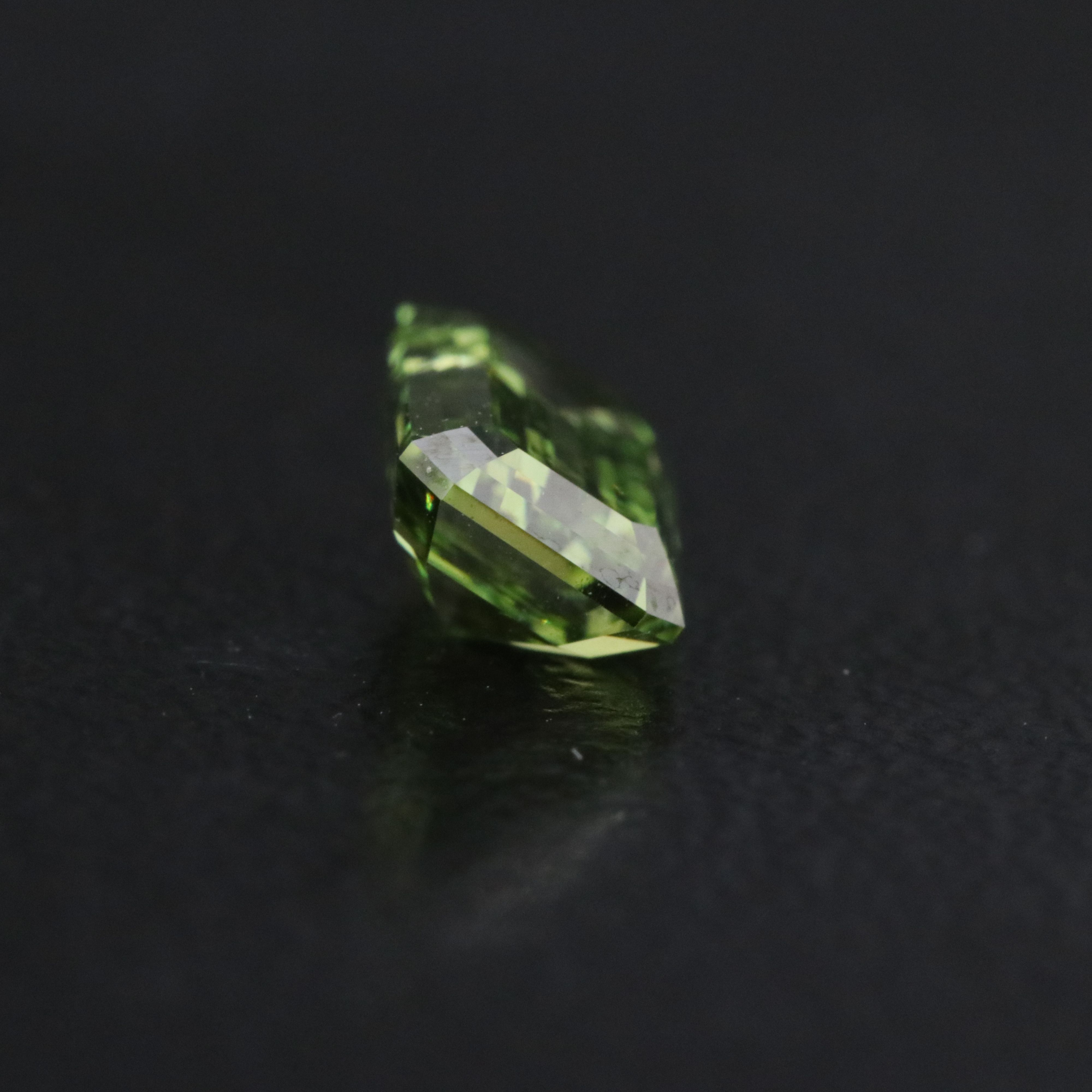 Loose 1.02 CT Lab Grown Fancy Green Diamond with IGI Report