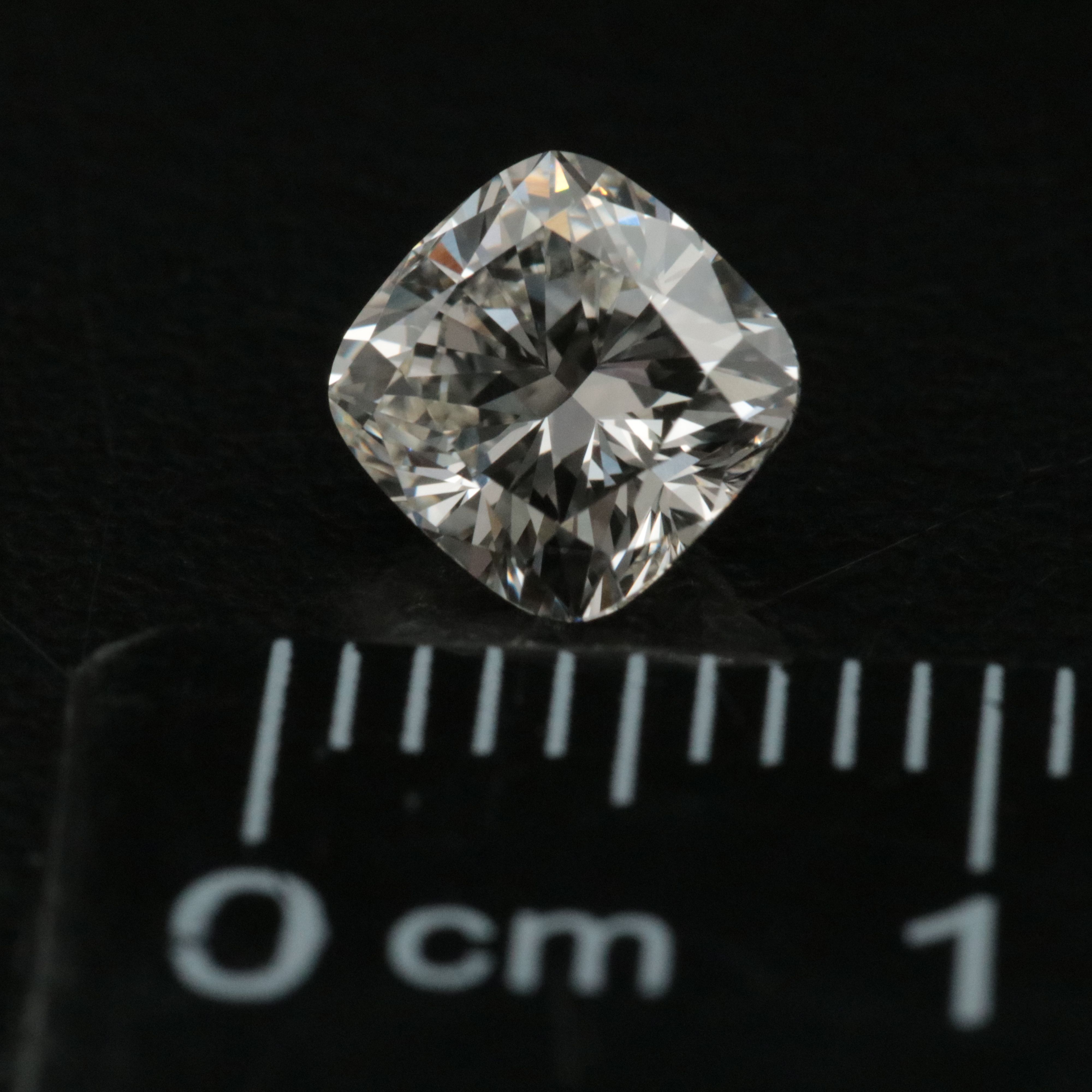 Loose 1.01 CT Lab Grown Diamond with IGI Report