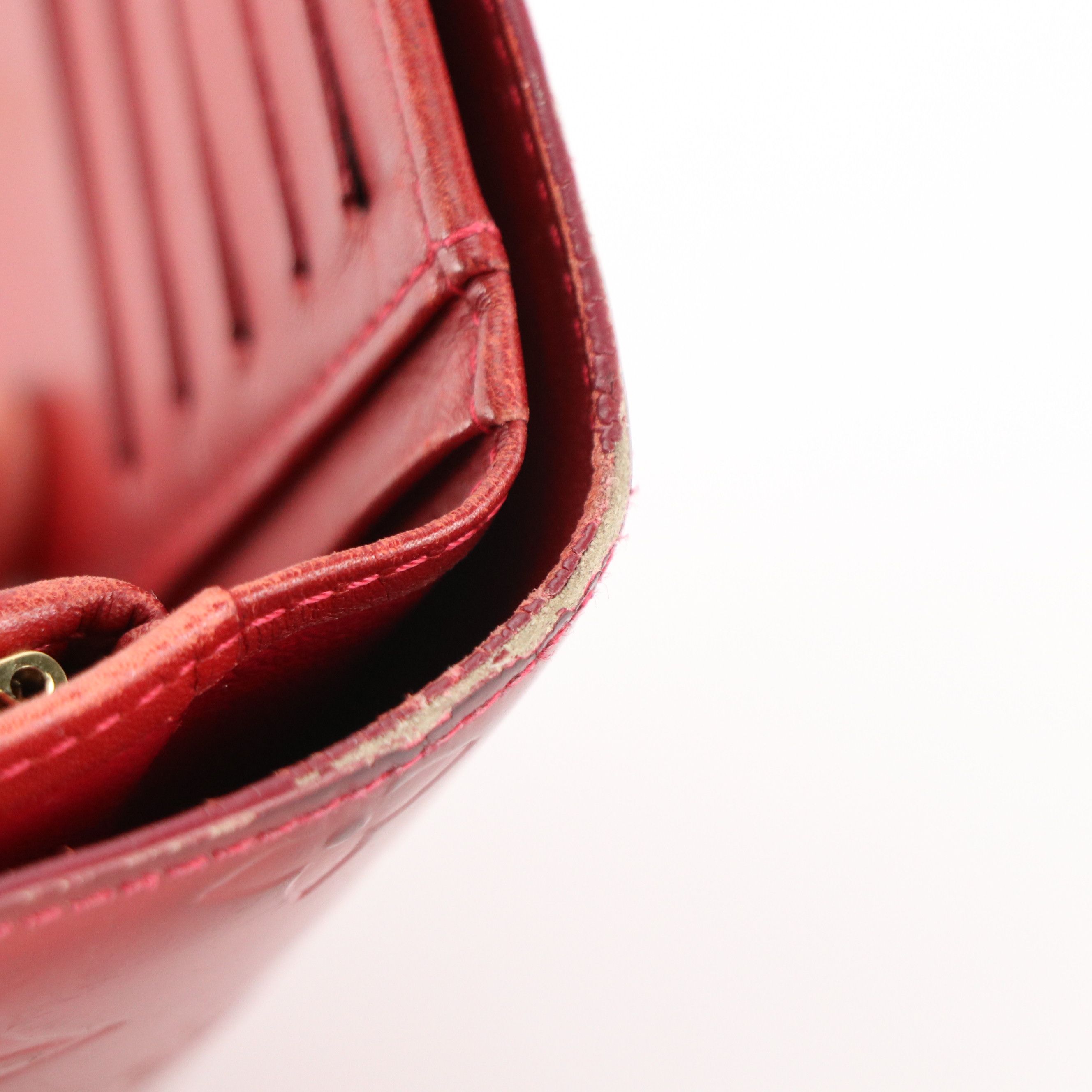 Louis Vuitton Porte-Monnaie Billets Viennois in Red Monogram Vernis Leather