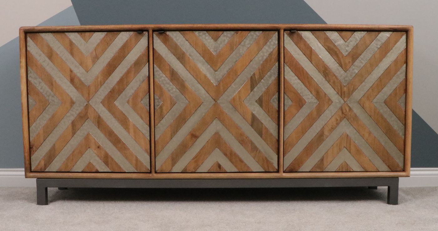 Hooker Furniture Serramonte Four-Door Mango Wood Entertainment Console