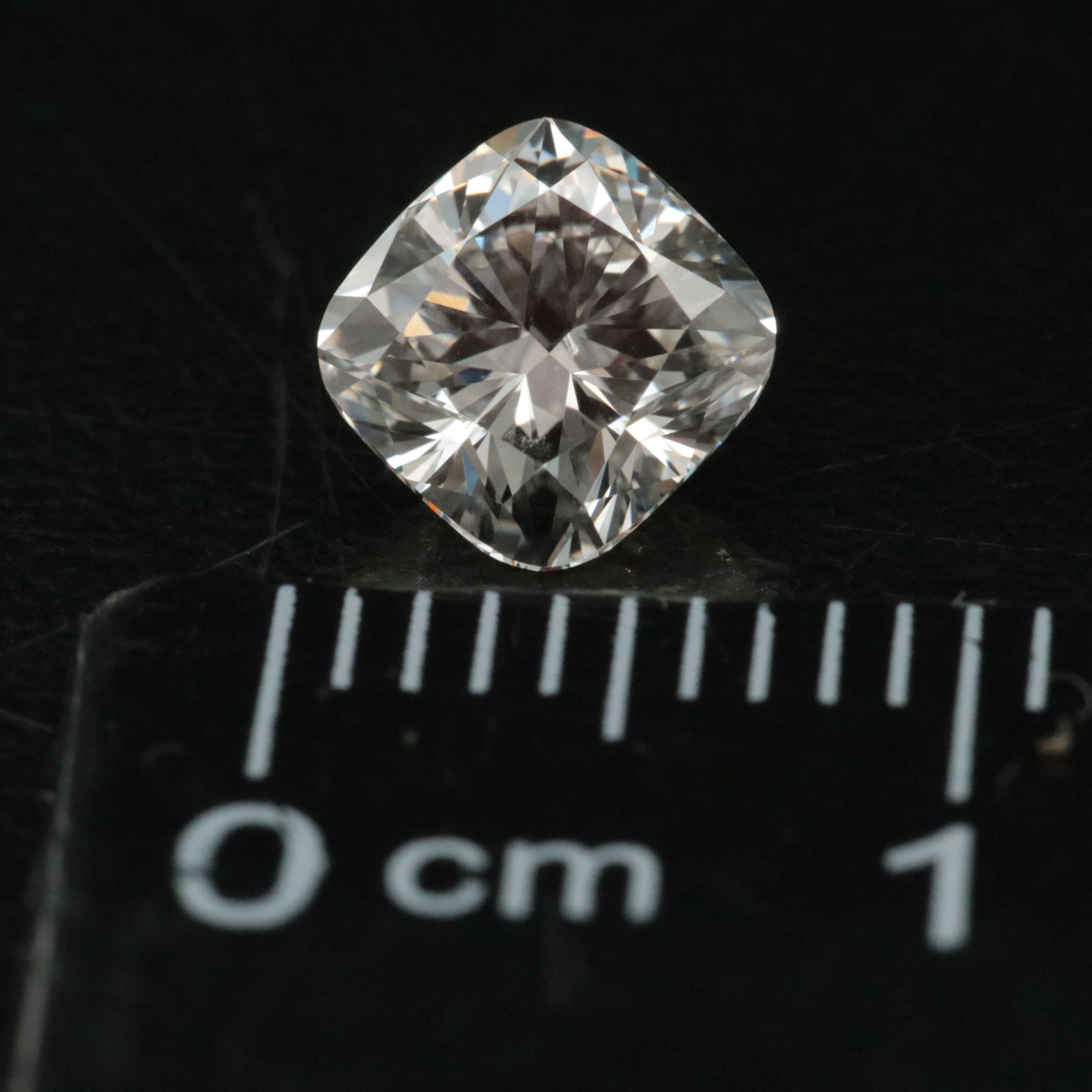 Loose 1.01 CT Lab Grown Diamond with IGI Report