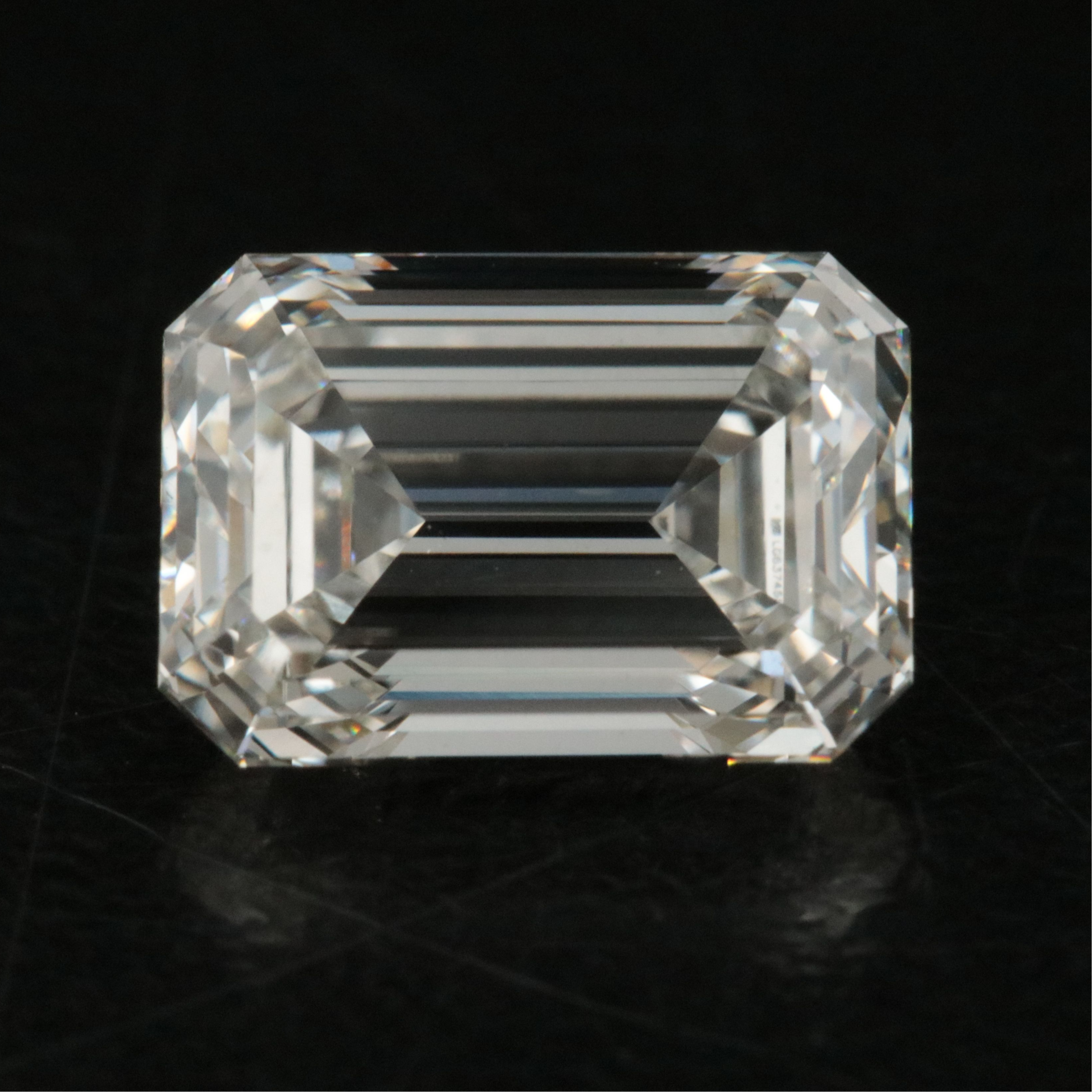 Loose 1.99 CT Lab Grown Diamond with IGI Report