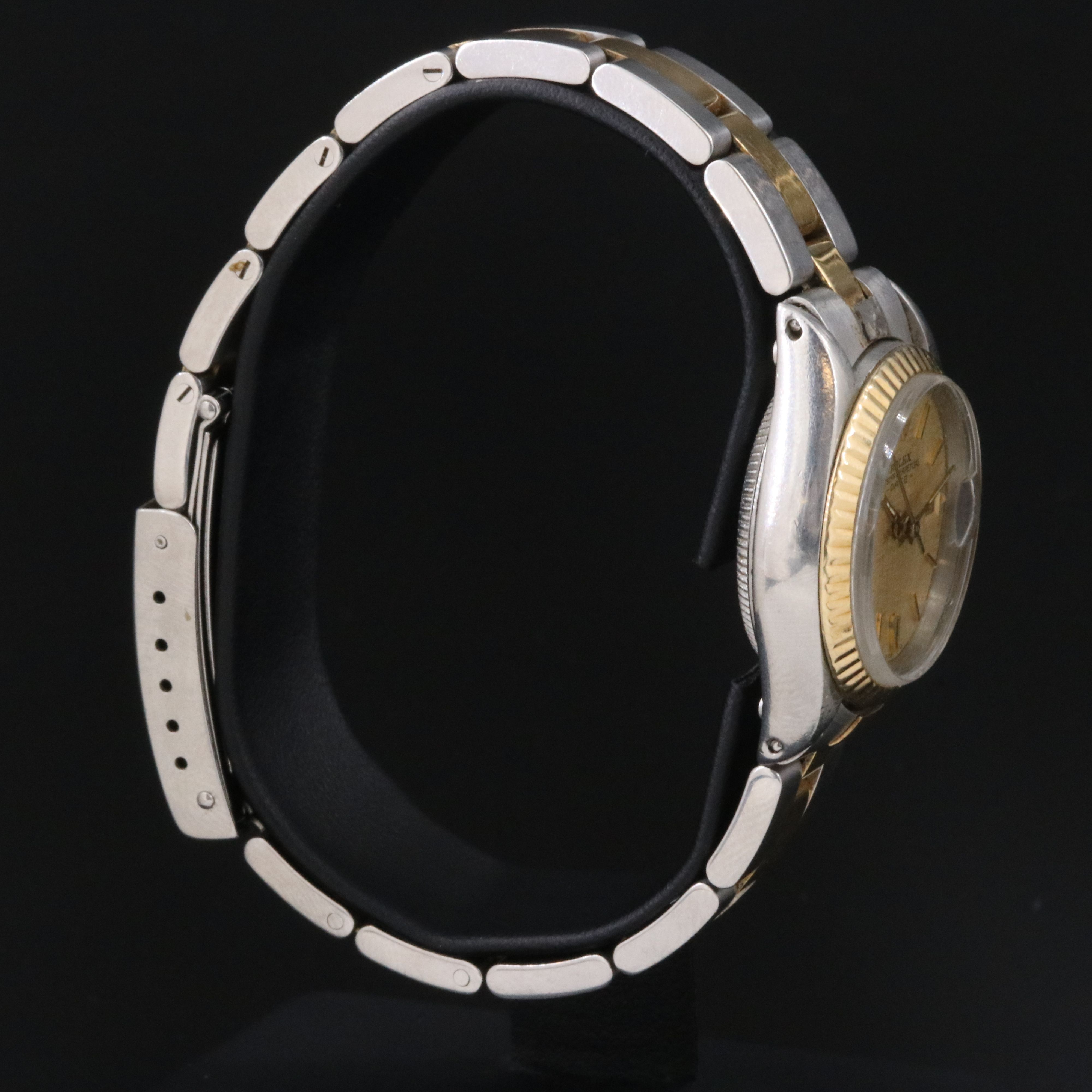 1972 Rolex Sigma Linen Dial Oyster Perpetual Date Watch