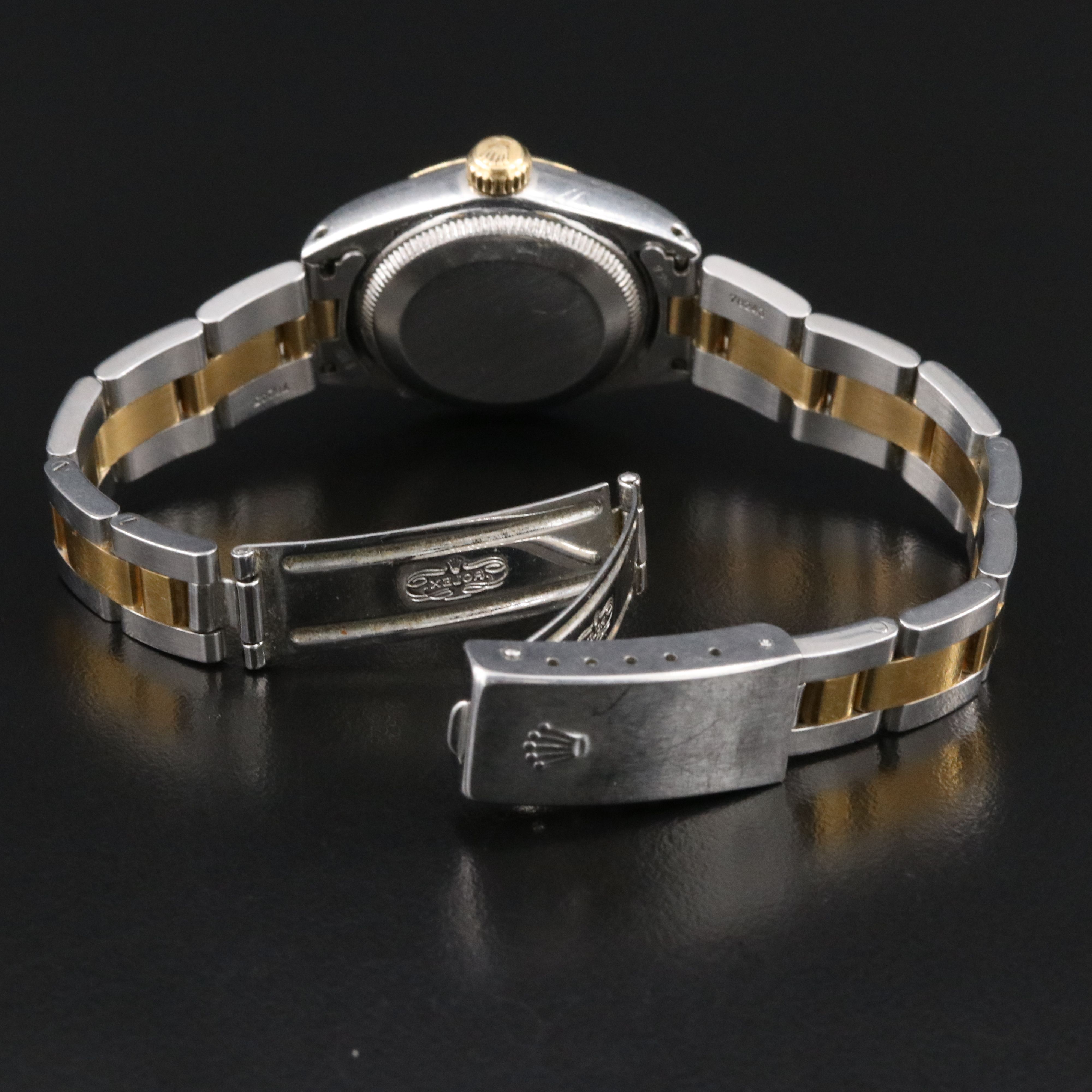 1972 Rolex Sigma Linen Dial Oyster Perpetual Date Watch