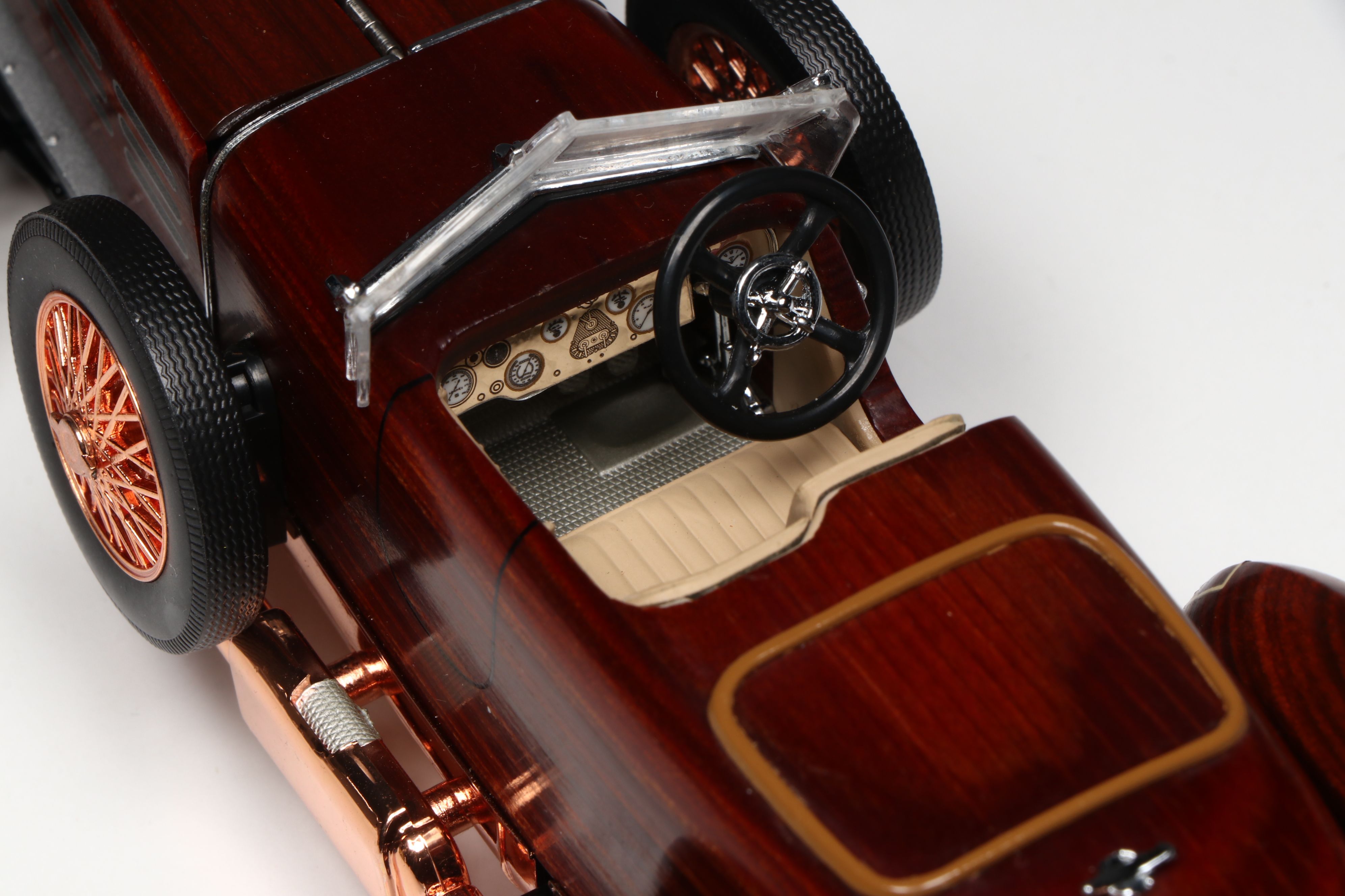 Franklin Mint 1924 Hispano-Suiza Tulipwood Racer