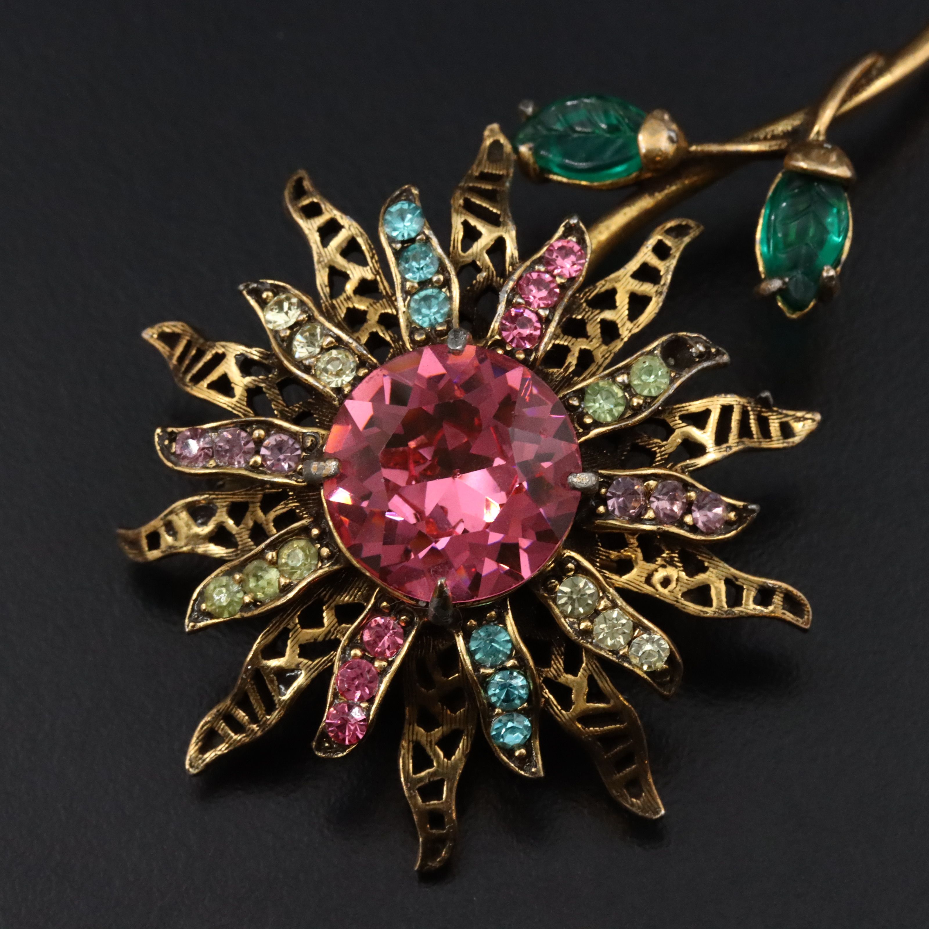 Weiss Rhinestone Flower Brooch