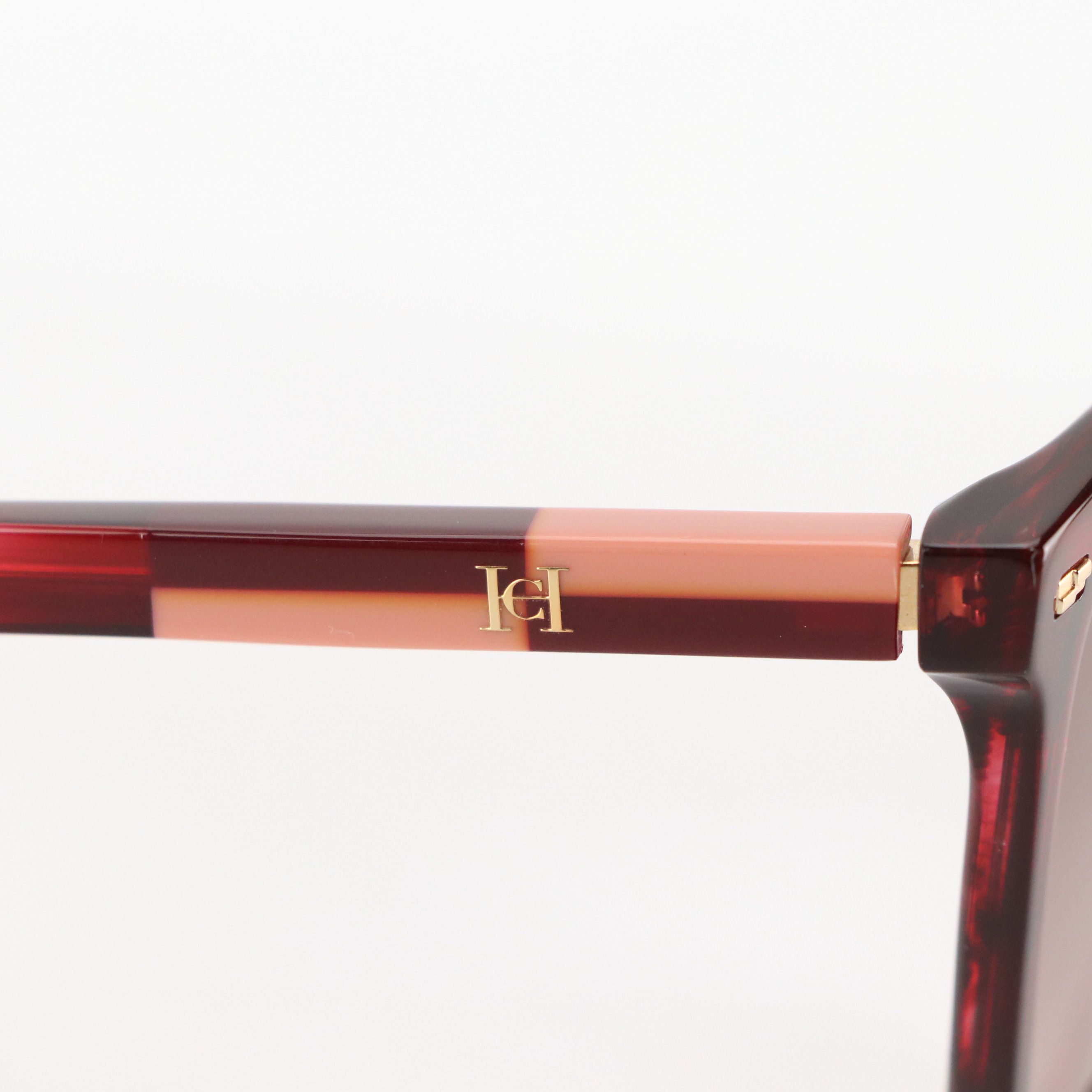 Carolina Herrera HER 0136/S K4GHA Burgundy Horn Frame Sunglasses in Case