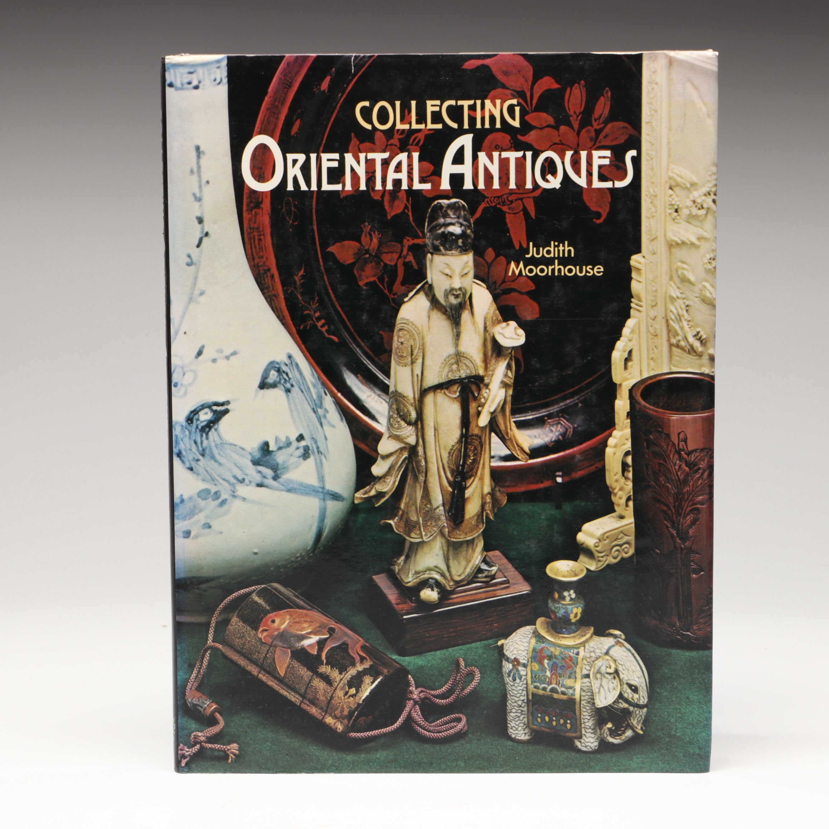 "A Connoisseur's Guide to Chinese Ceramics" with More Books