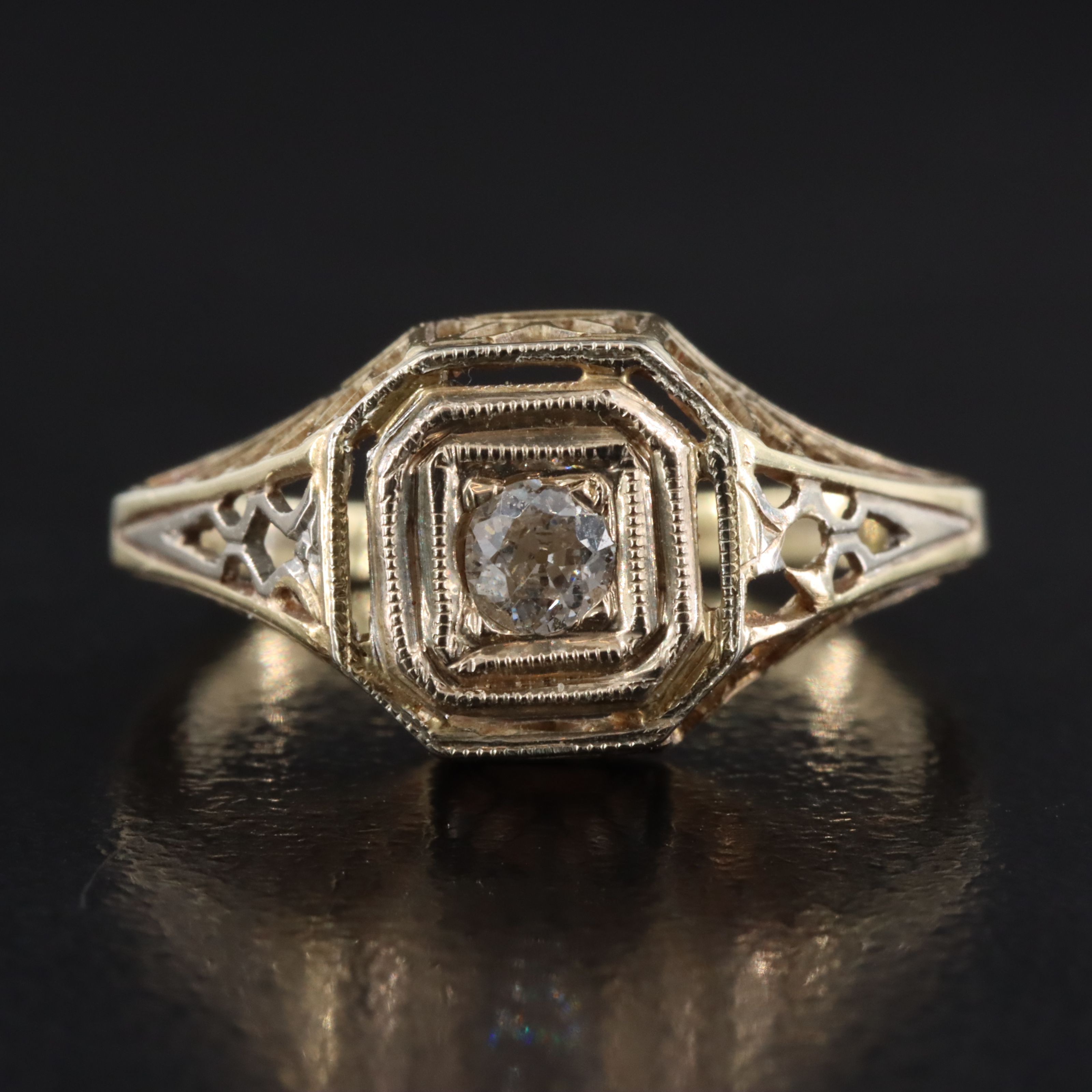 Vintage 14K 0.11 CT Diamond Filigree Ring