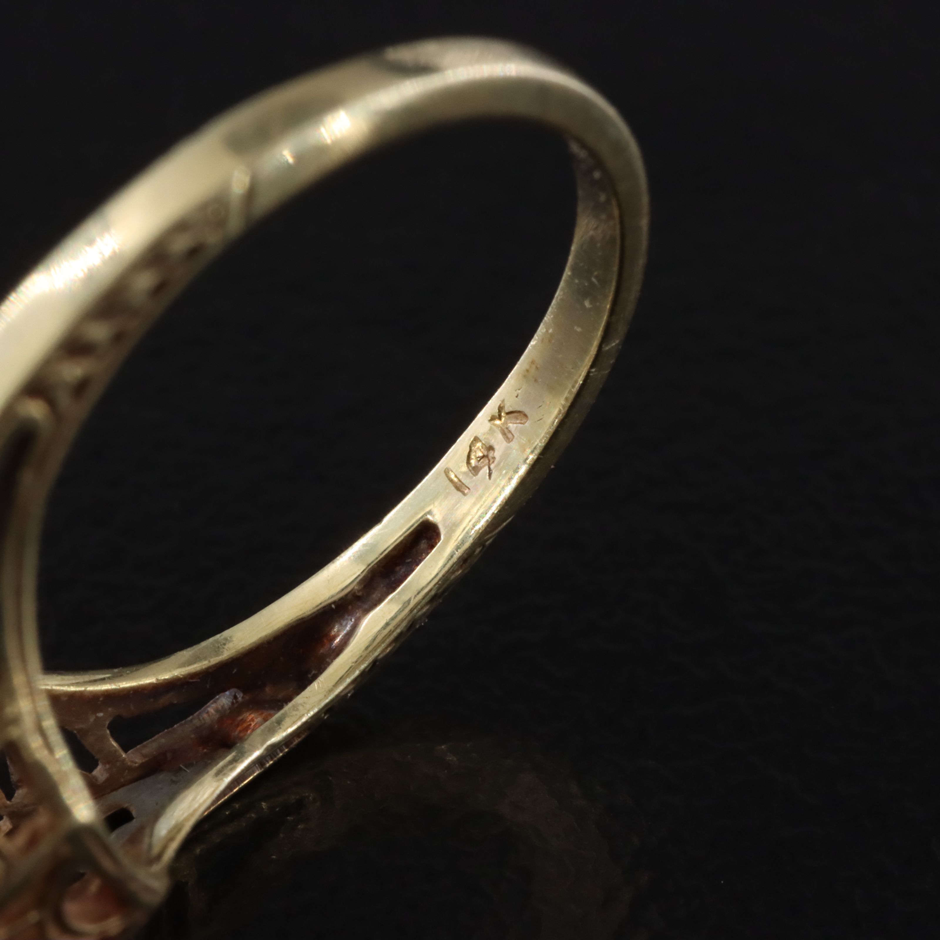 Vintage 14K 0.11 CT Diamond Filigree Ring