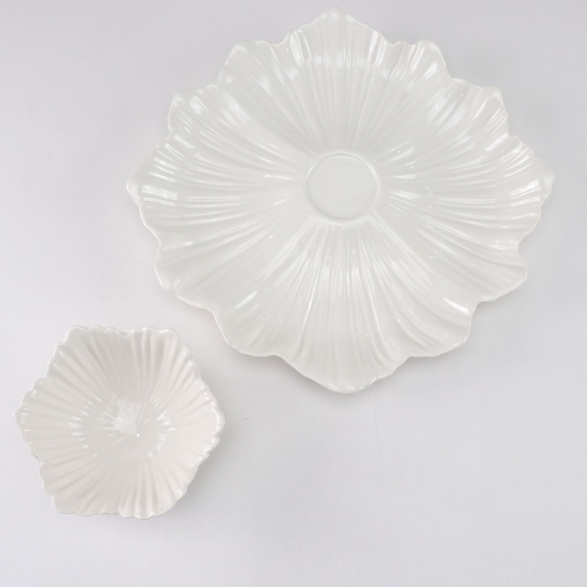 Aseda Bo Borgström Swedish Glass Vase, Whittier Lotus Serving Platter & More