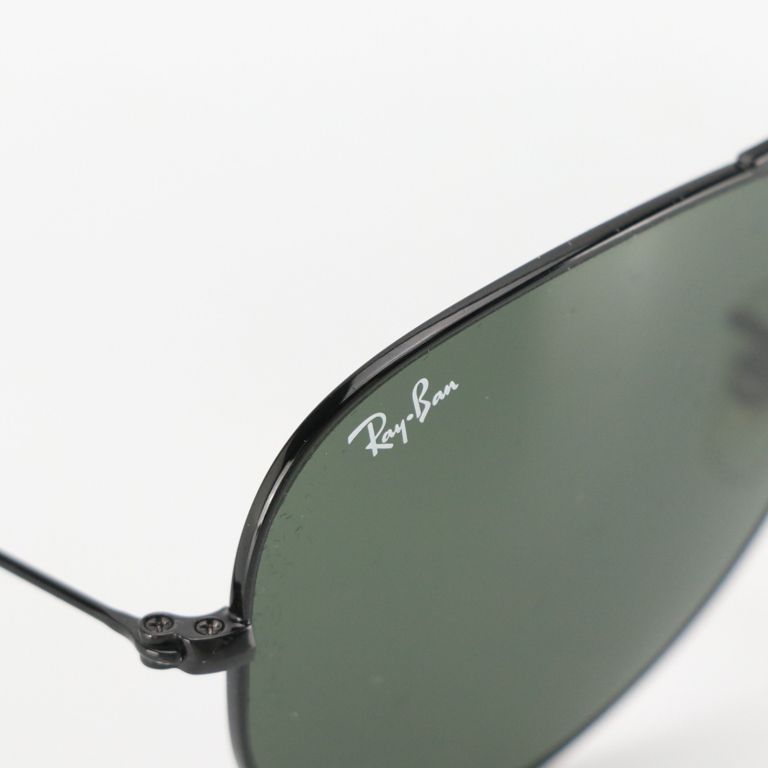 Ray-Ban RB3025 Large Metal Aviator Sunglasses with Case