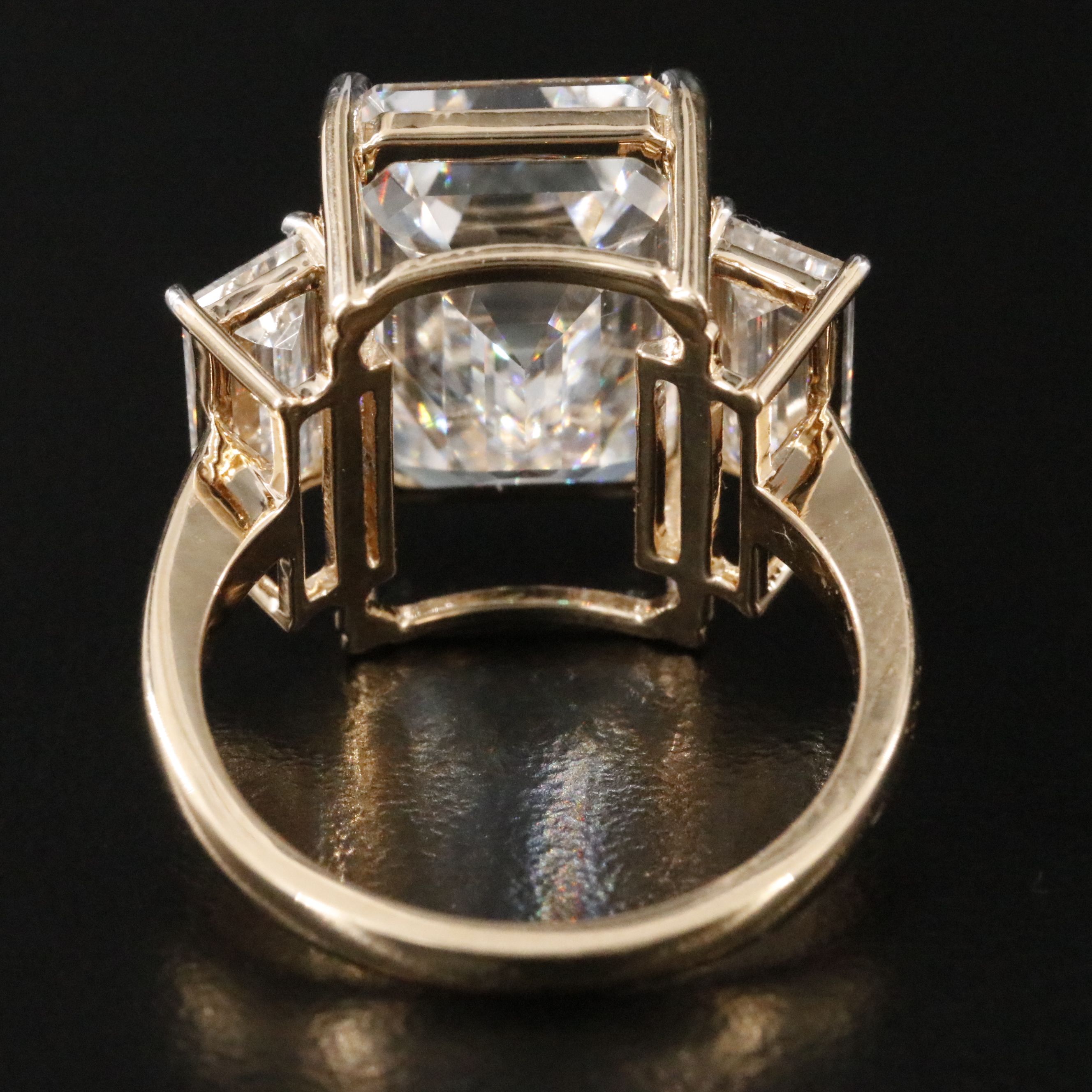 18K 10.77 CTW Lab Grown Diamond Ring with IGI Report