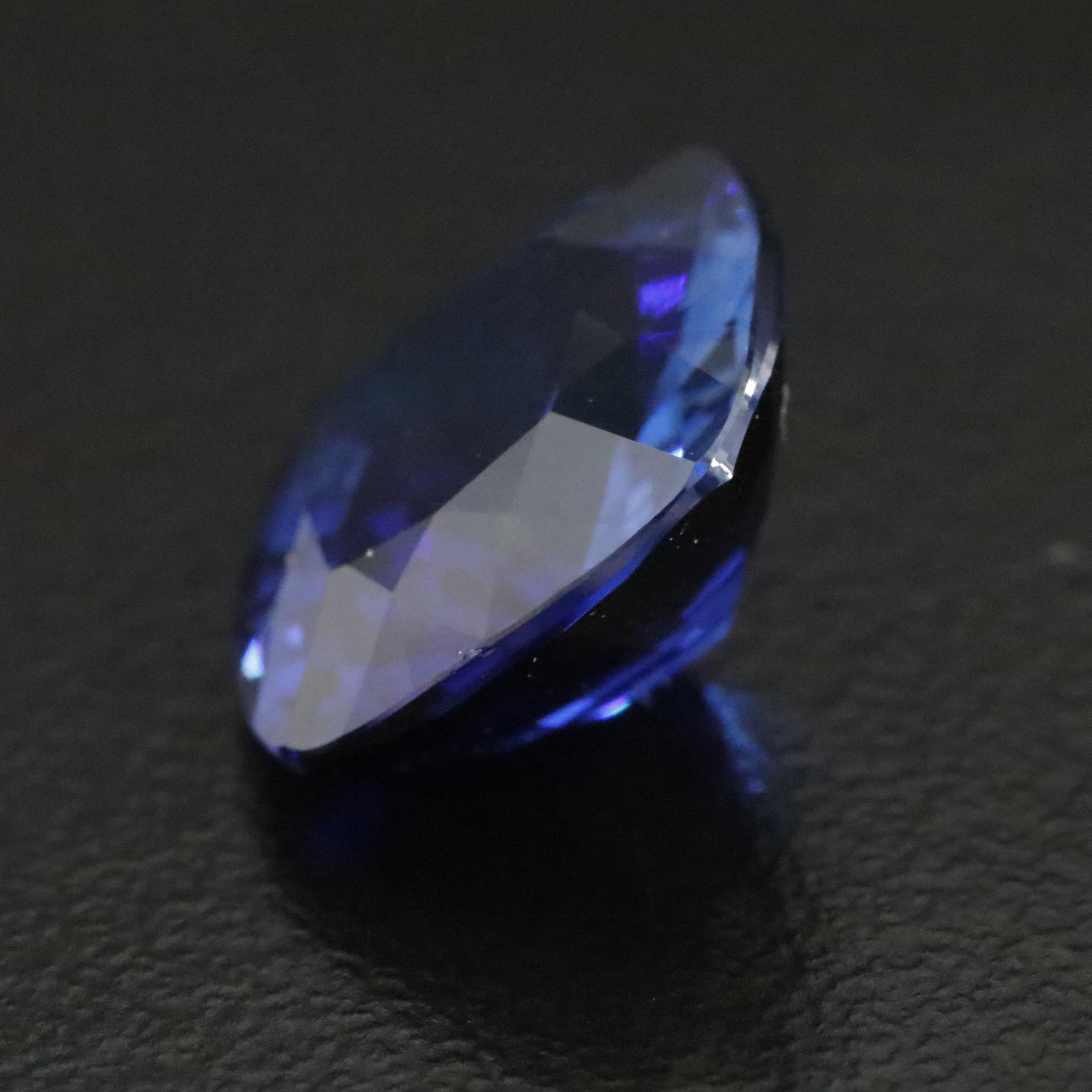 Loose 7.40 CT Lab Grown Sapphire
