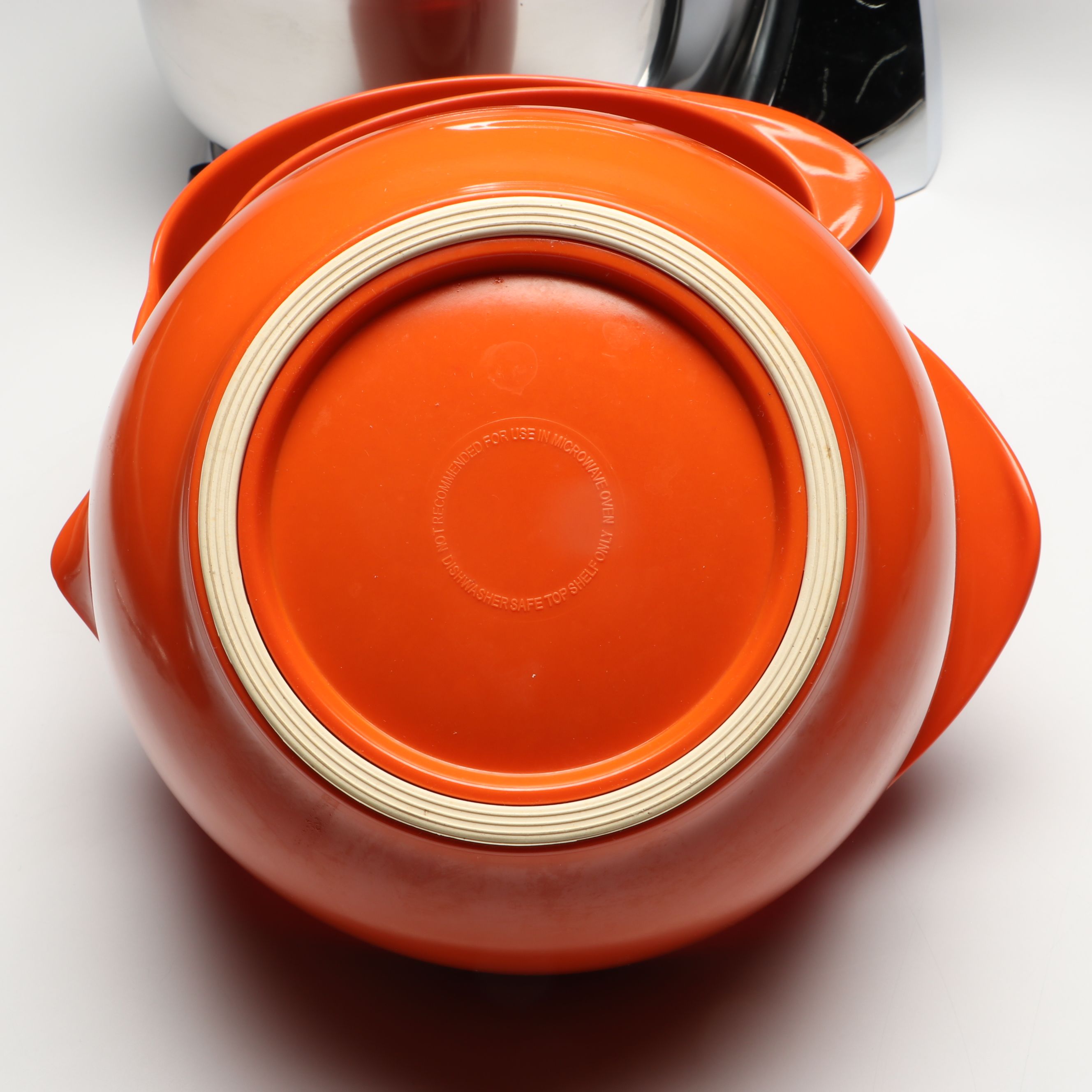 Sunbeam "Mixmaster" Stand Mixer with Nesting Mixing Bowls