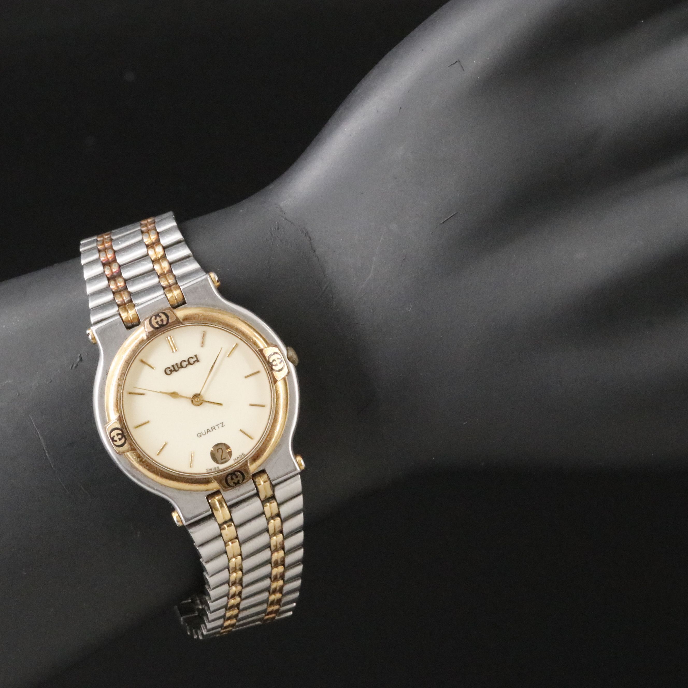 Gucci 9000M Two-Tone Swiss Quartz Dress Watch