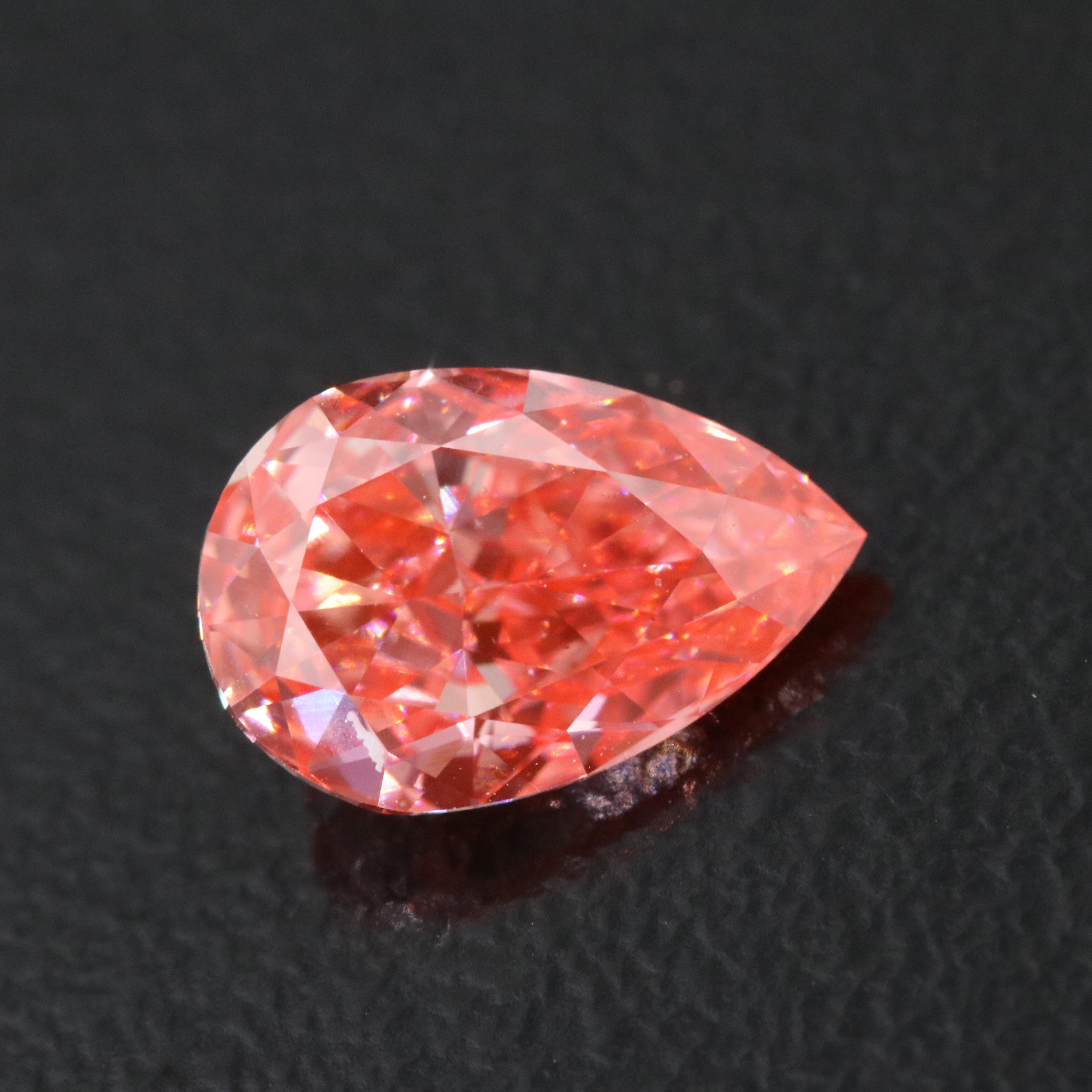 Loose 1.51 CT Lab Grown Fancy Vivid Pink Diamond with IGI Report
