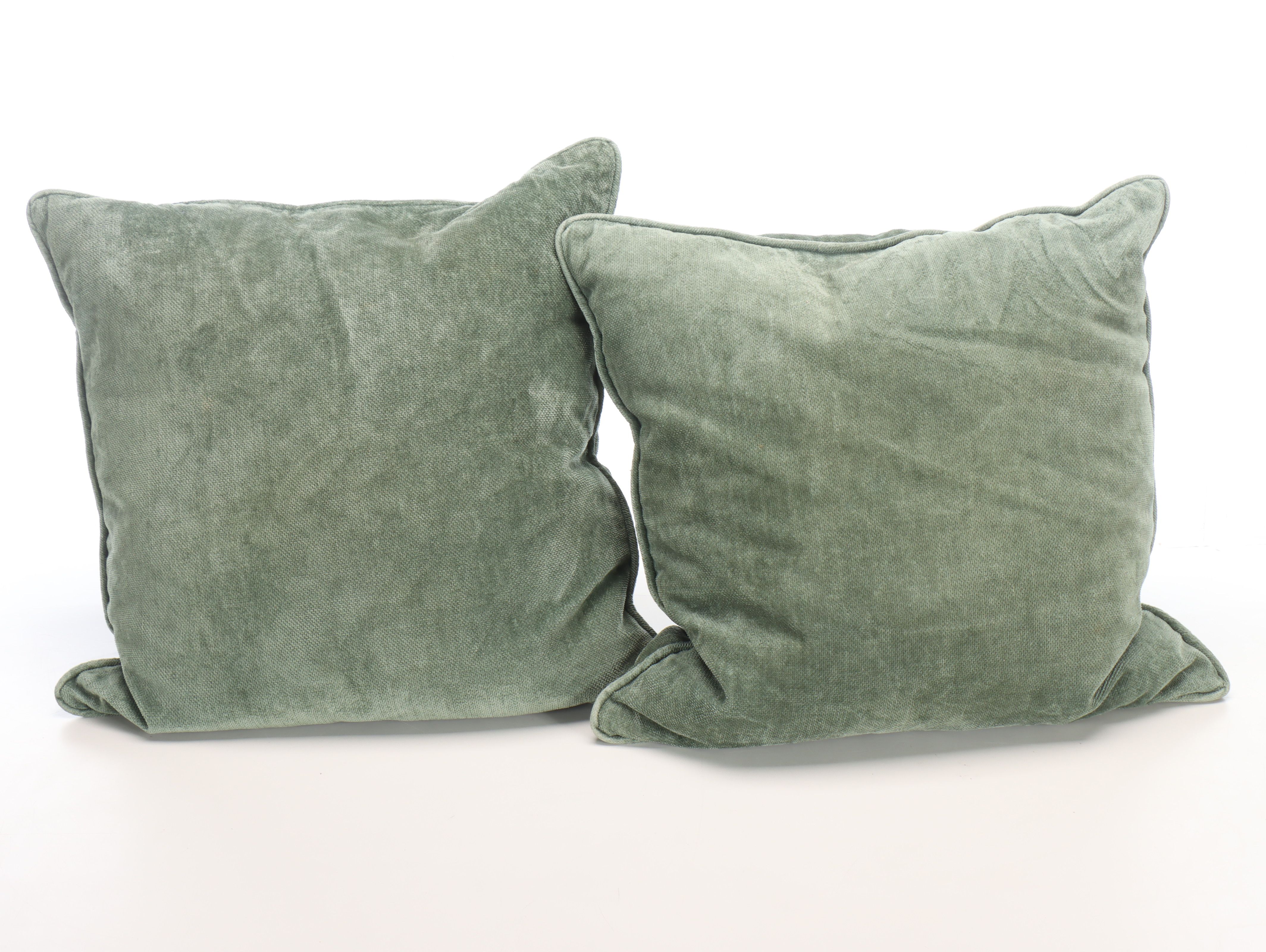 Green Polyester and Velvet Accent Pillows