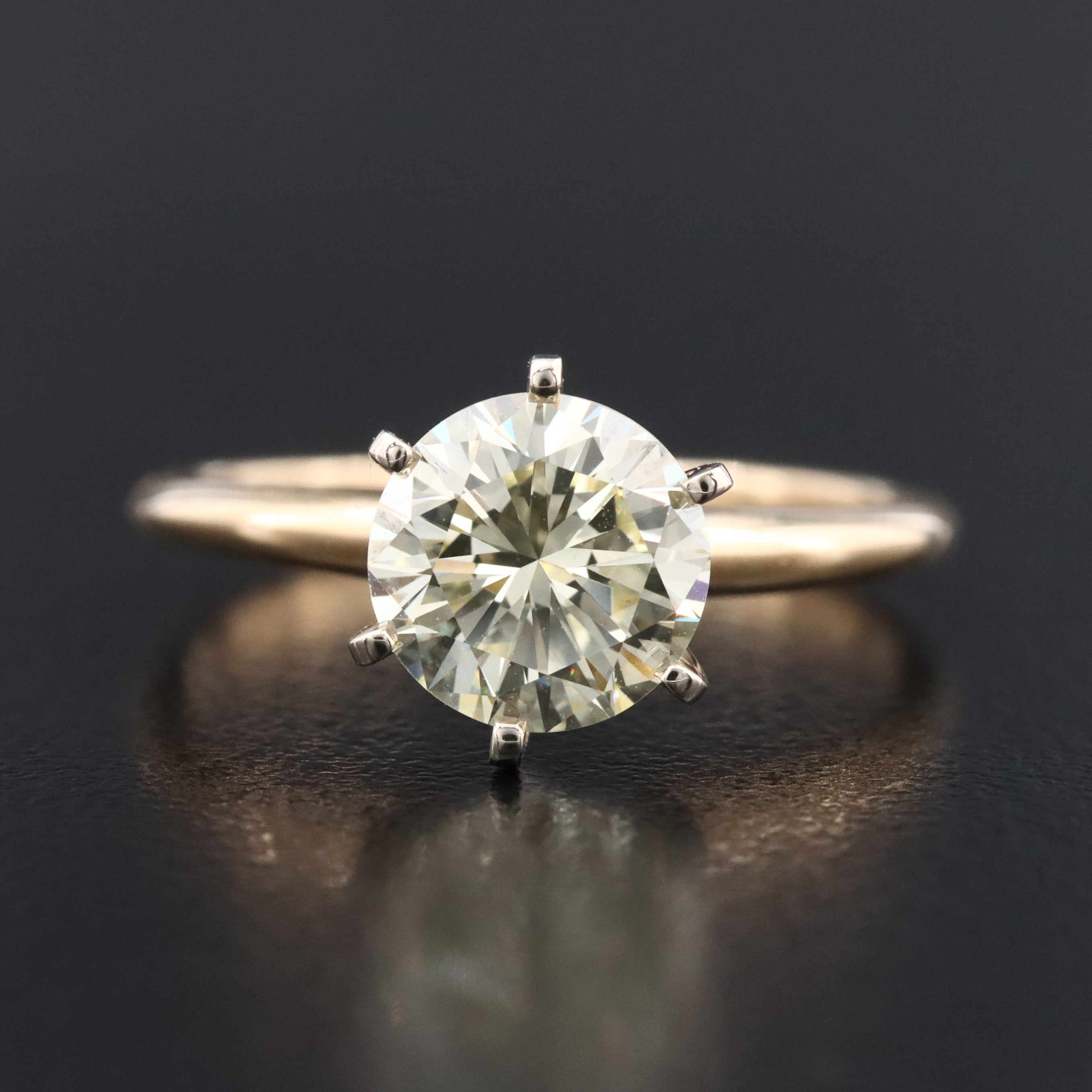 14K 1.57 CT Diamond Solitaire Ring with GIA Report