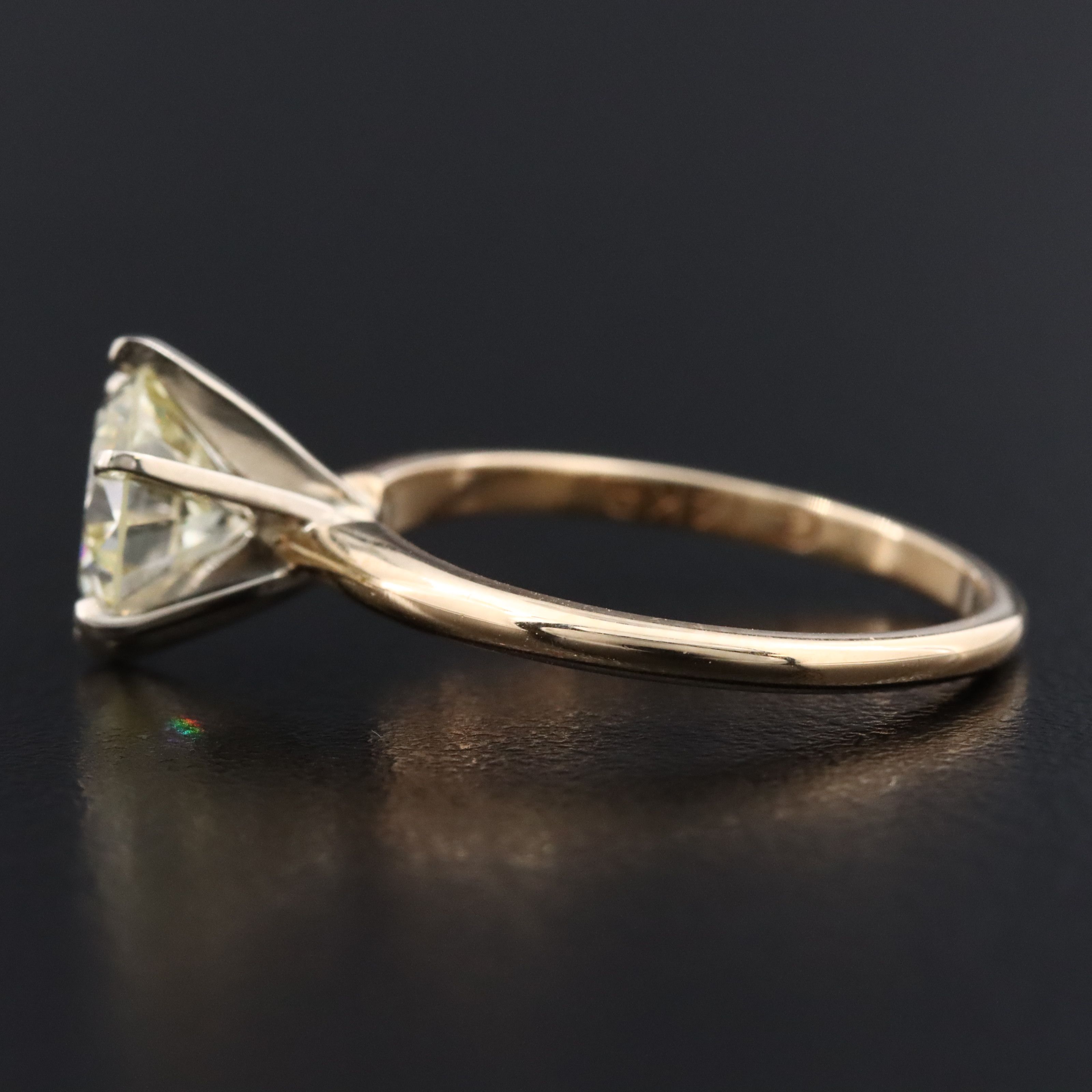 14K 1.57 CT Diamond Solitaire Ring with GIA Report