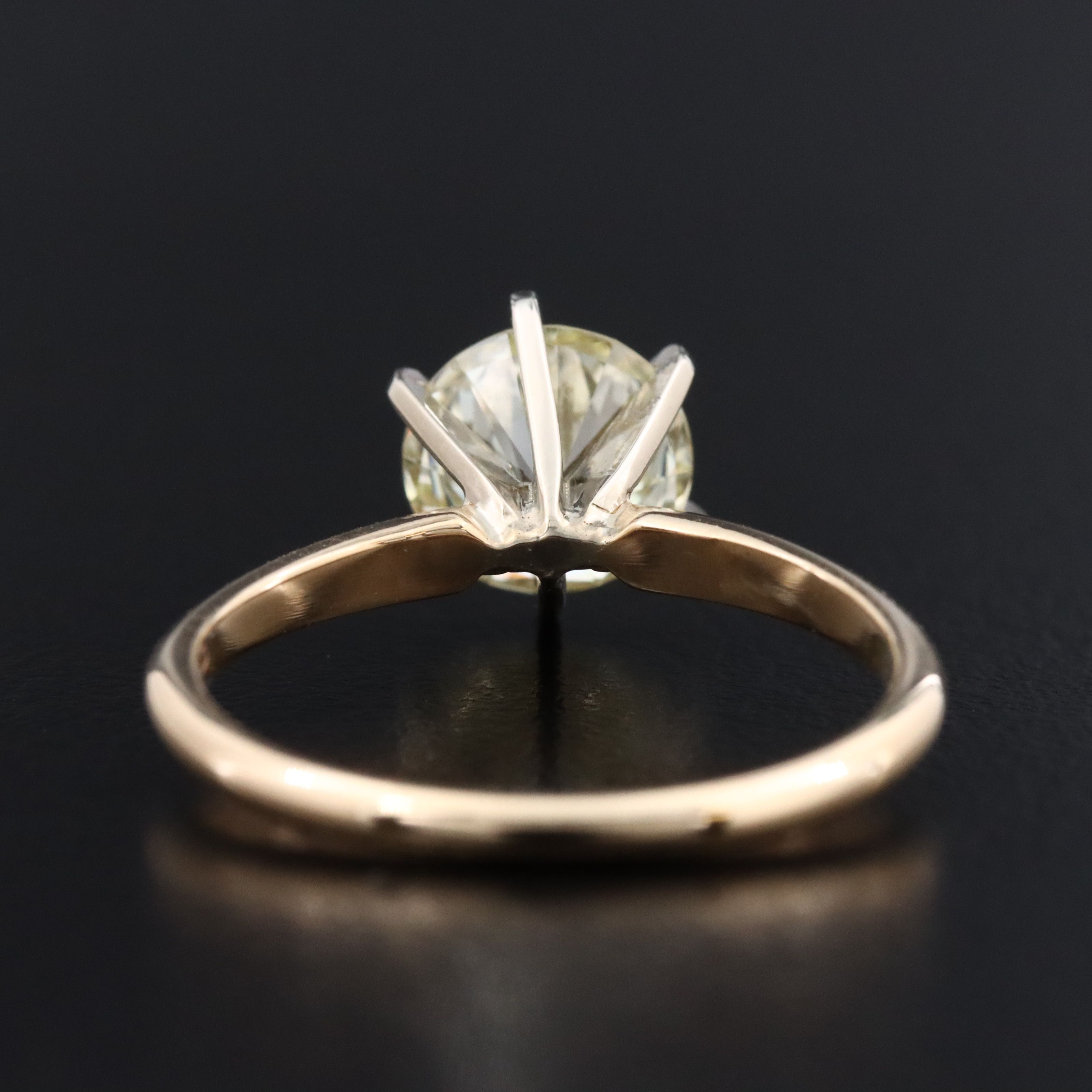 14K 1.57 CT Diamond Solitaire Ring with GIA Report