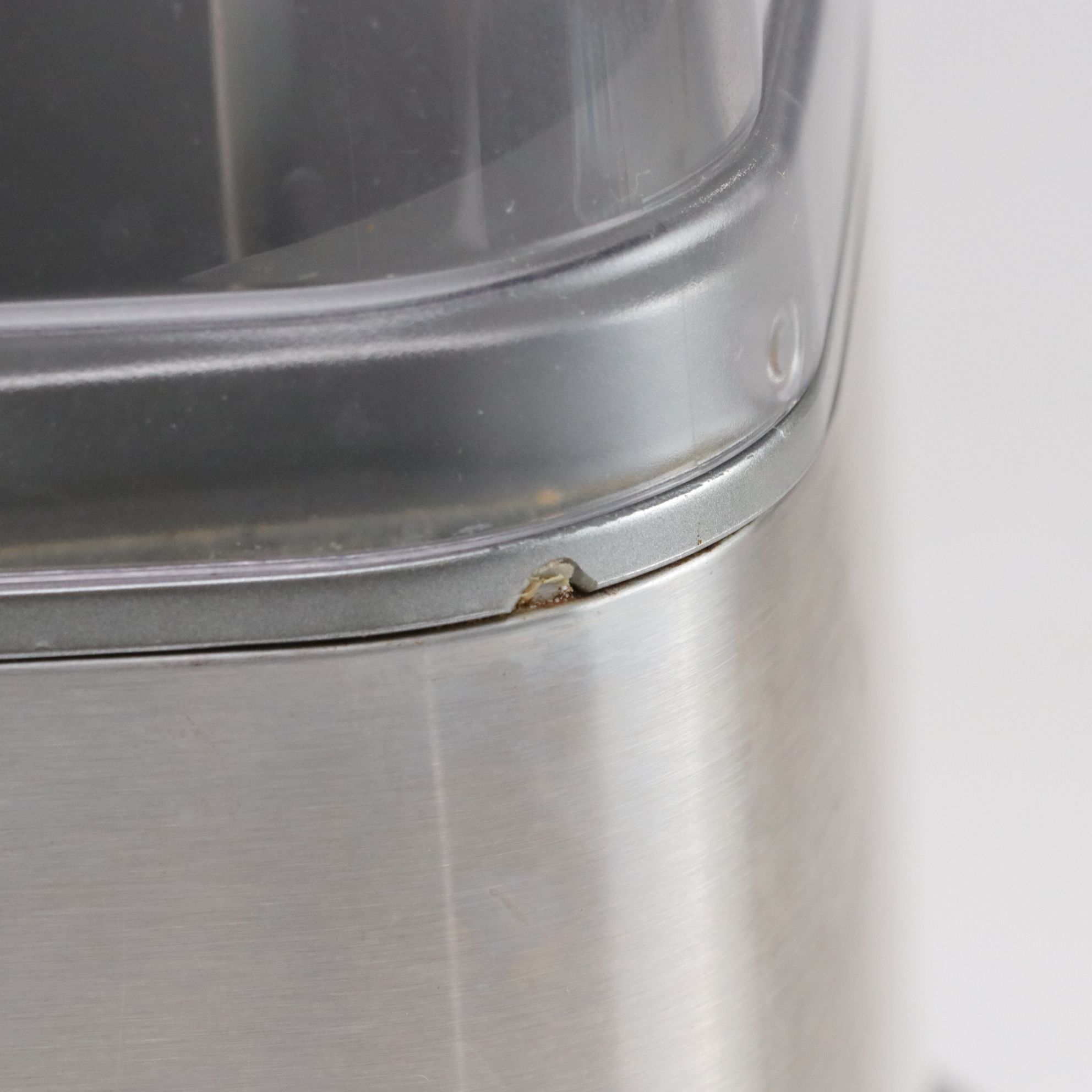 Cuisinart 2 Qt. Frozen Yogurt-Sorbet & Ice Cream Maker