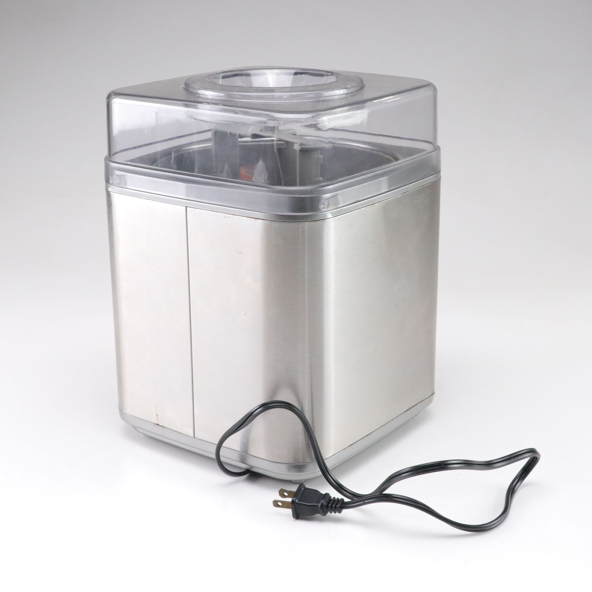 Cuisinart 2 Qt. Frozen Yogurt-Sorbet & Ice Cream Maker