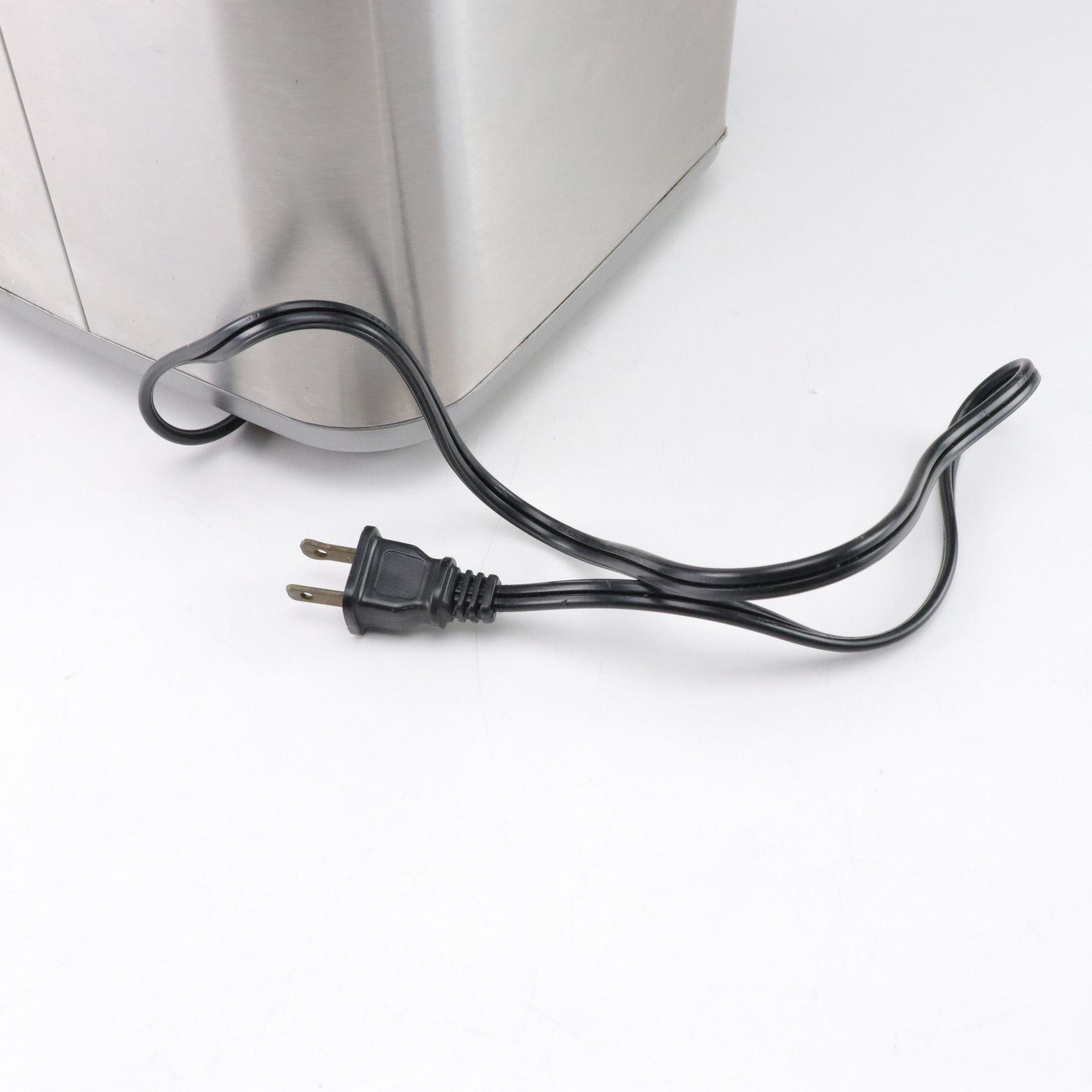 Cuisinart 2 Qt. Frozen Yogurt-Sorbet & Ice Cream Maker