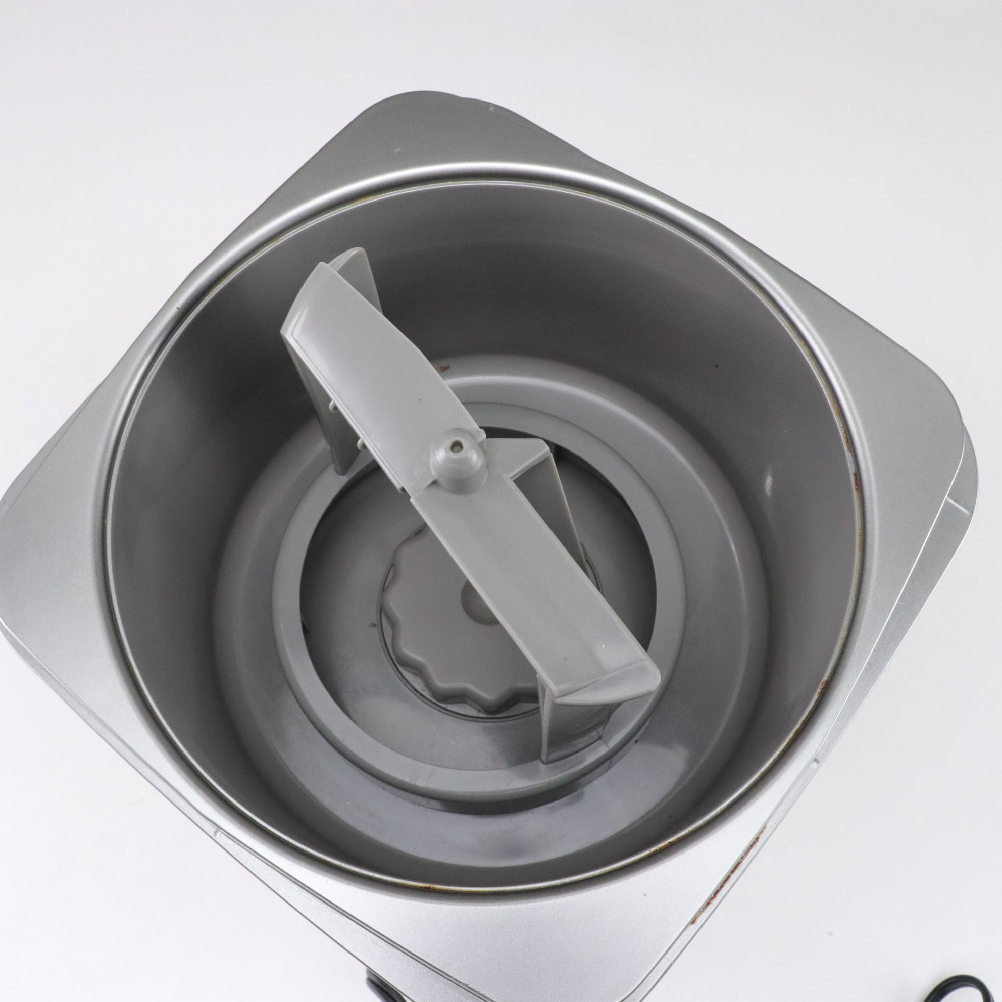 Cuisinart 2 Qt. Frozen Yogurt-Sorbet & Ice Cream Maker