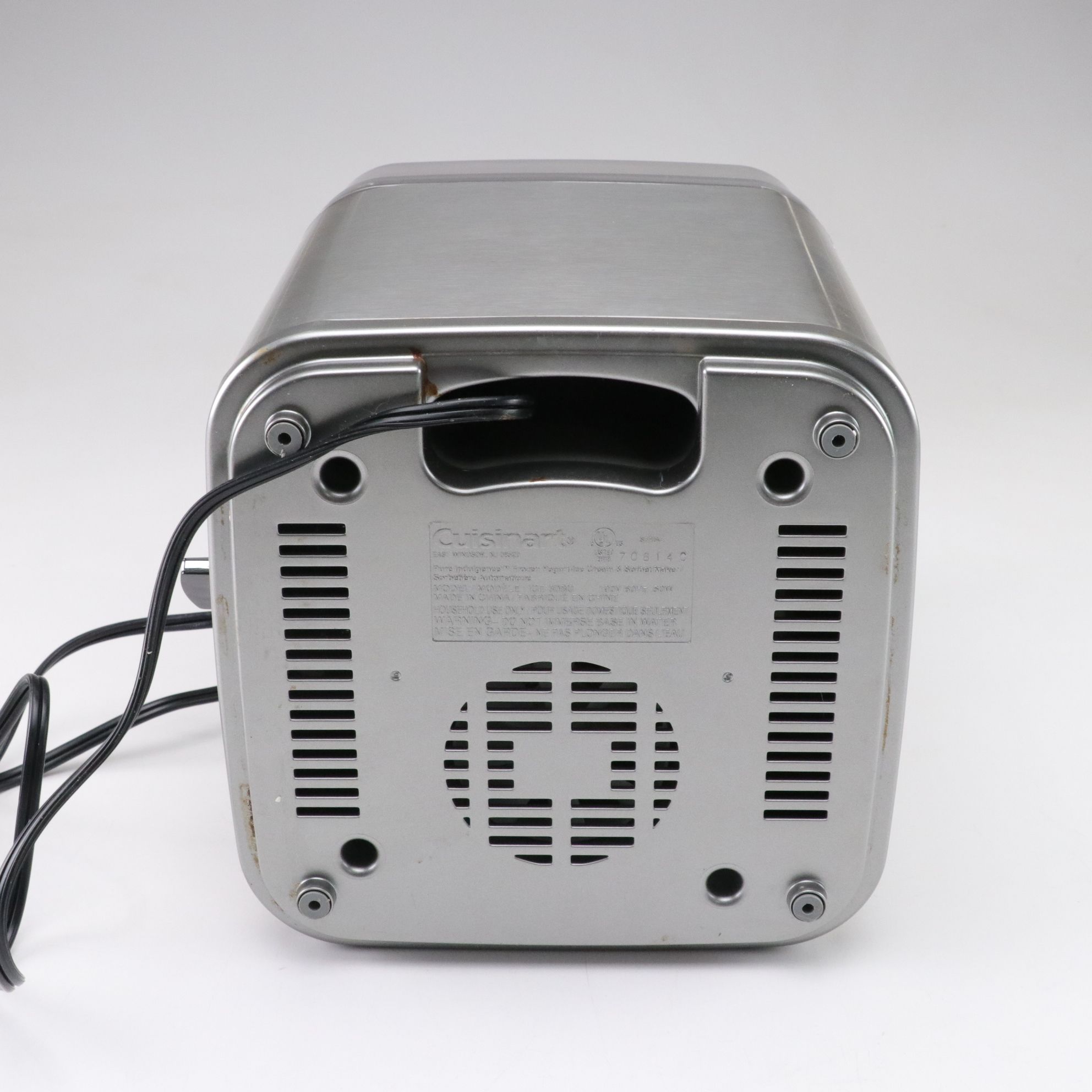 Cuisinart 2 Qt. Frozen Yogurt-Sorbet & Ice Cream Maker