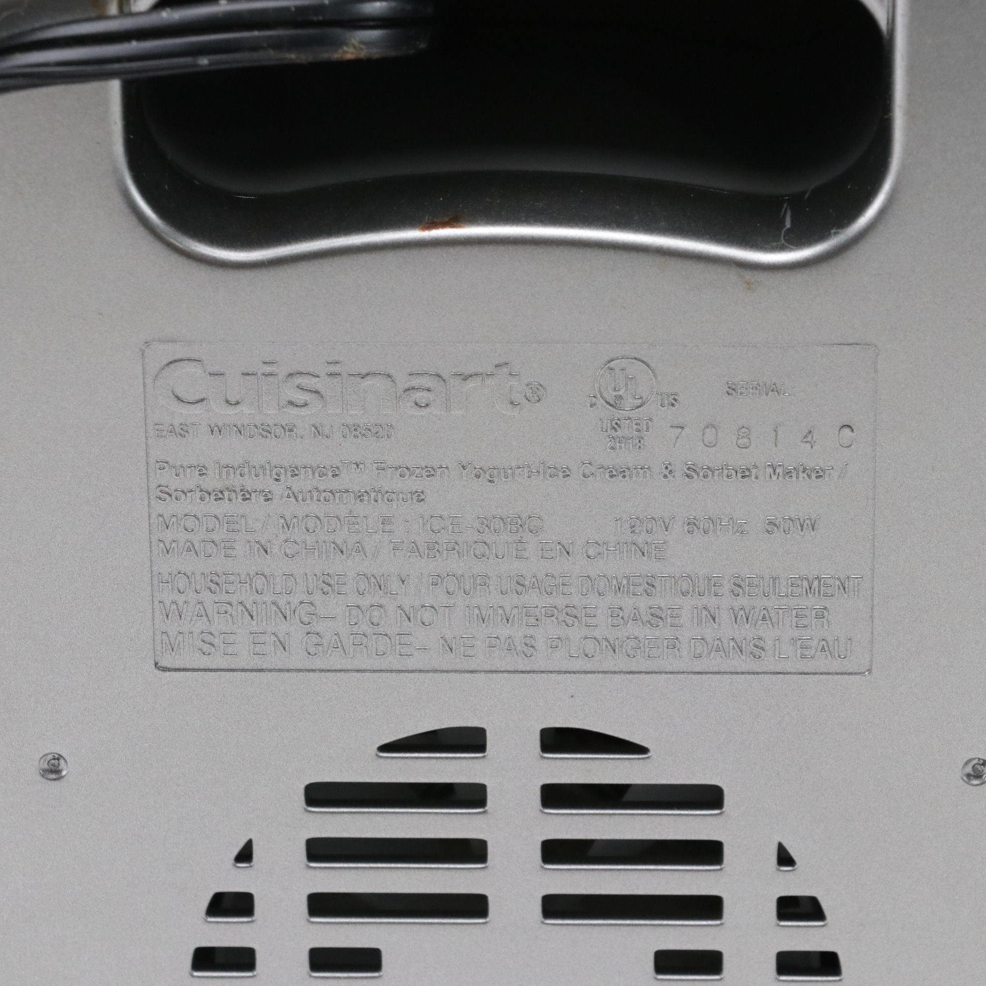 Cuisinart 2 Qt. Frozen Yogurt-Sorbet & Ice Cream Maker