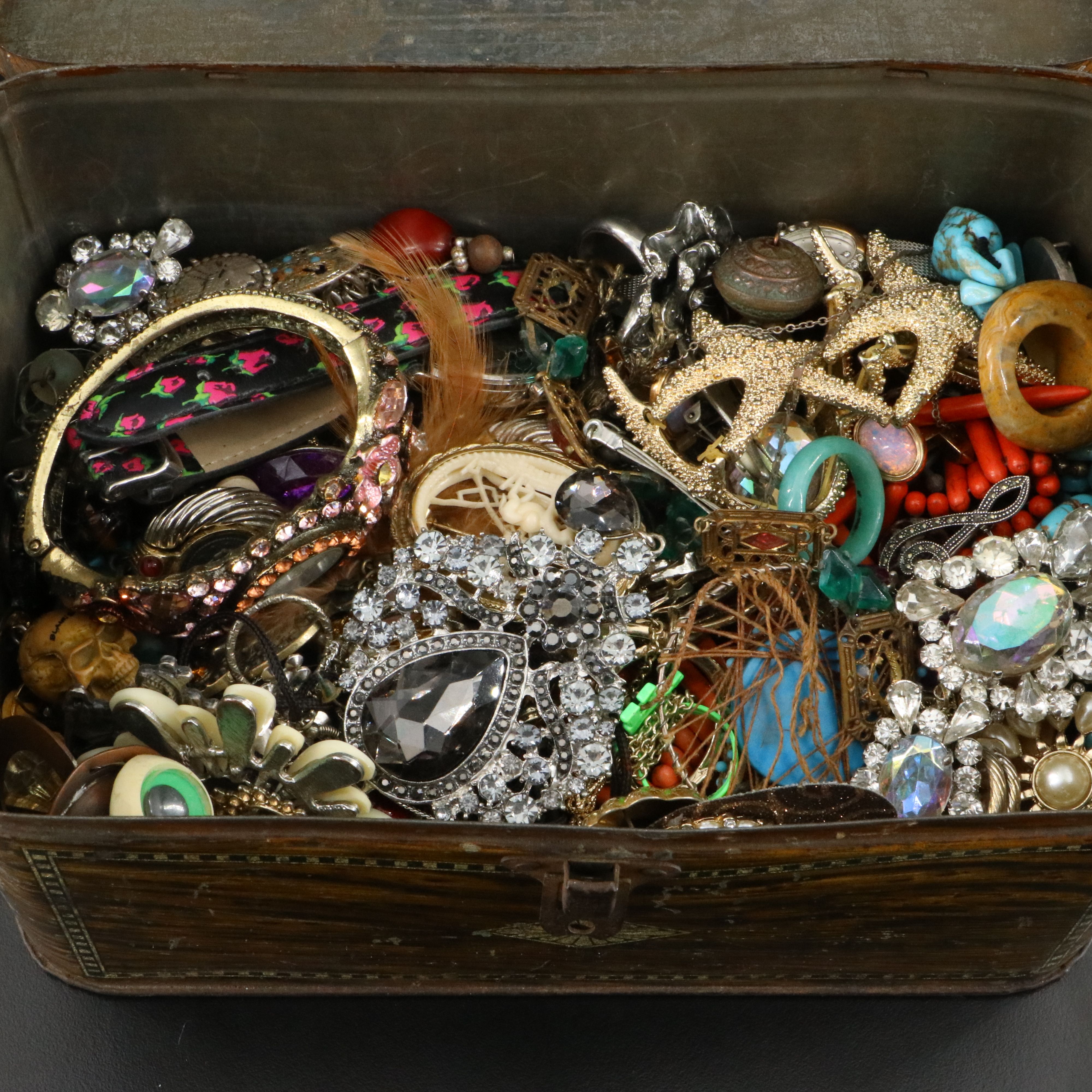 Uncommon Discoveries: Jewelry Collection